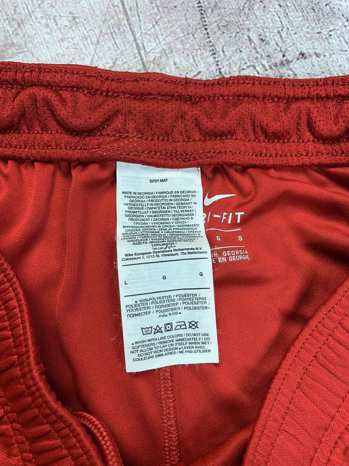 Nike Nike Liverpool Vintage Y2K Shorts Size US 34 / EU 50 - 6 Thumbnail