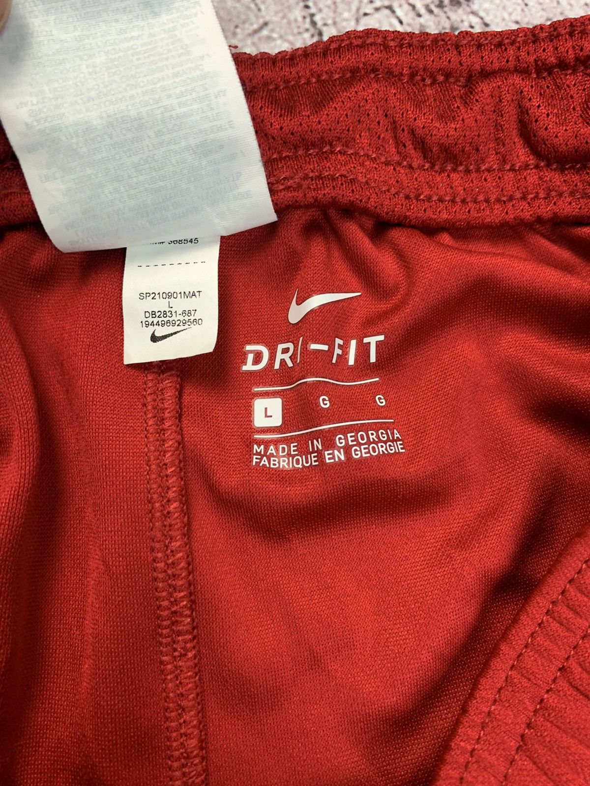 Nike Nike Liverpool Vintage Y2K Shorts Size US 34 / EU 50 - 5 Thumbnail