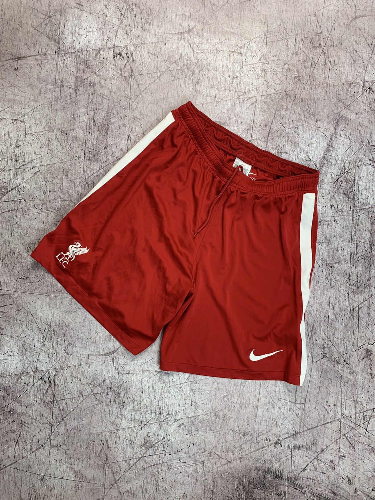 Nike Nike Liverpool Vintage Y2K Shorts Size US 34 / EU 50 - 1 Thumbnail