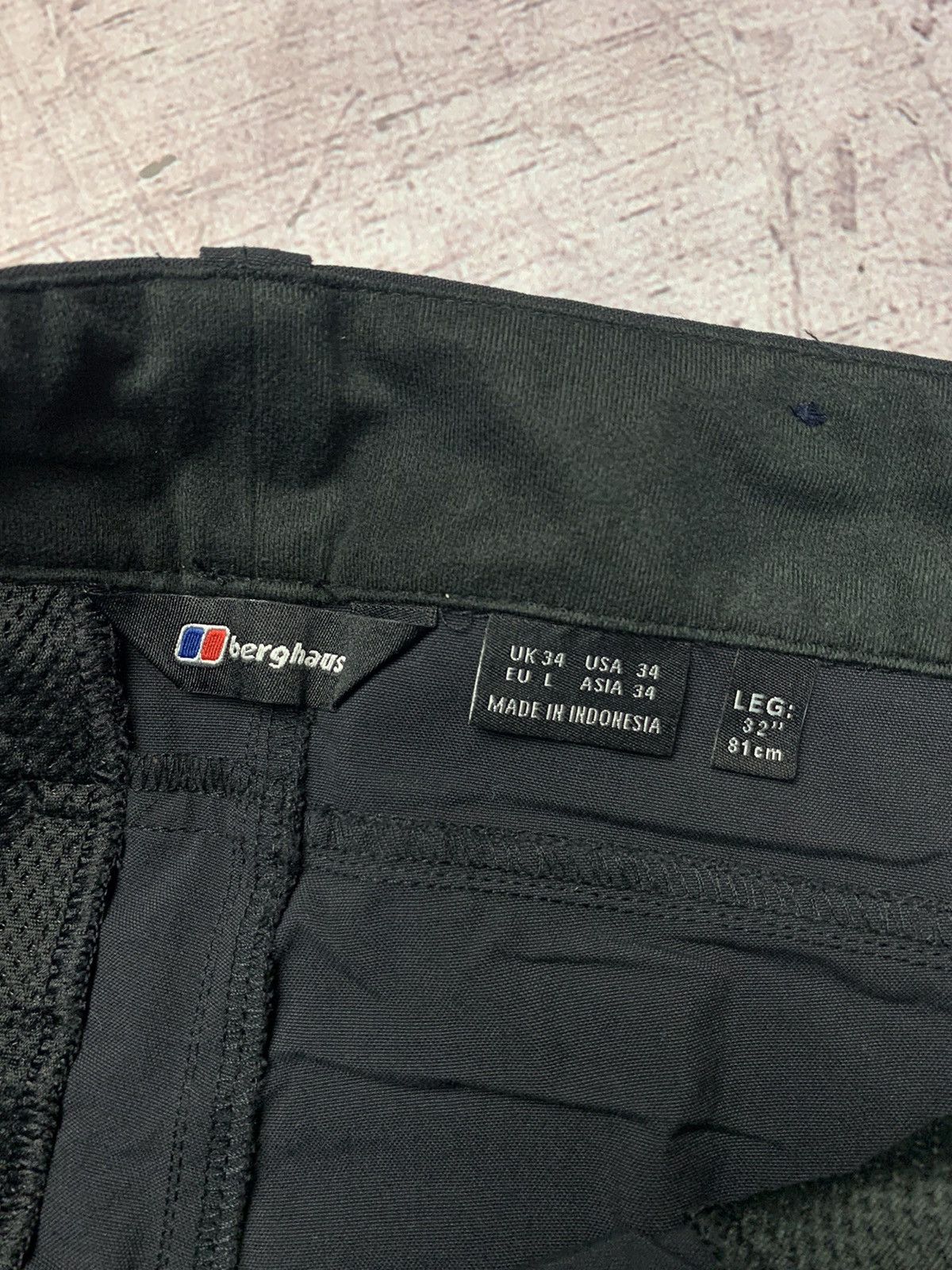 Berghaus Berghaus Vintage Mens Outdoor Cargo Pants Shorts Size US 34 / EU 50 - 9 Thumbnail
