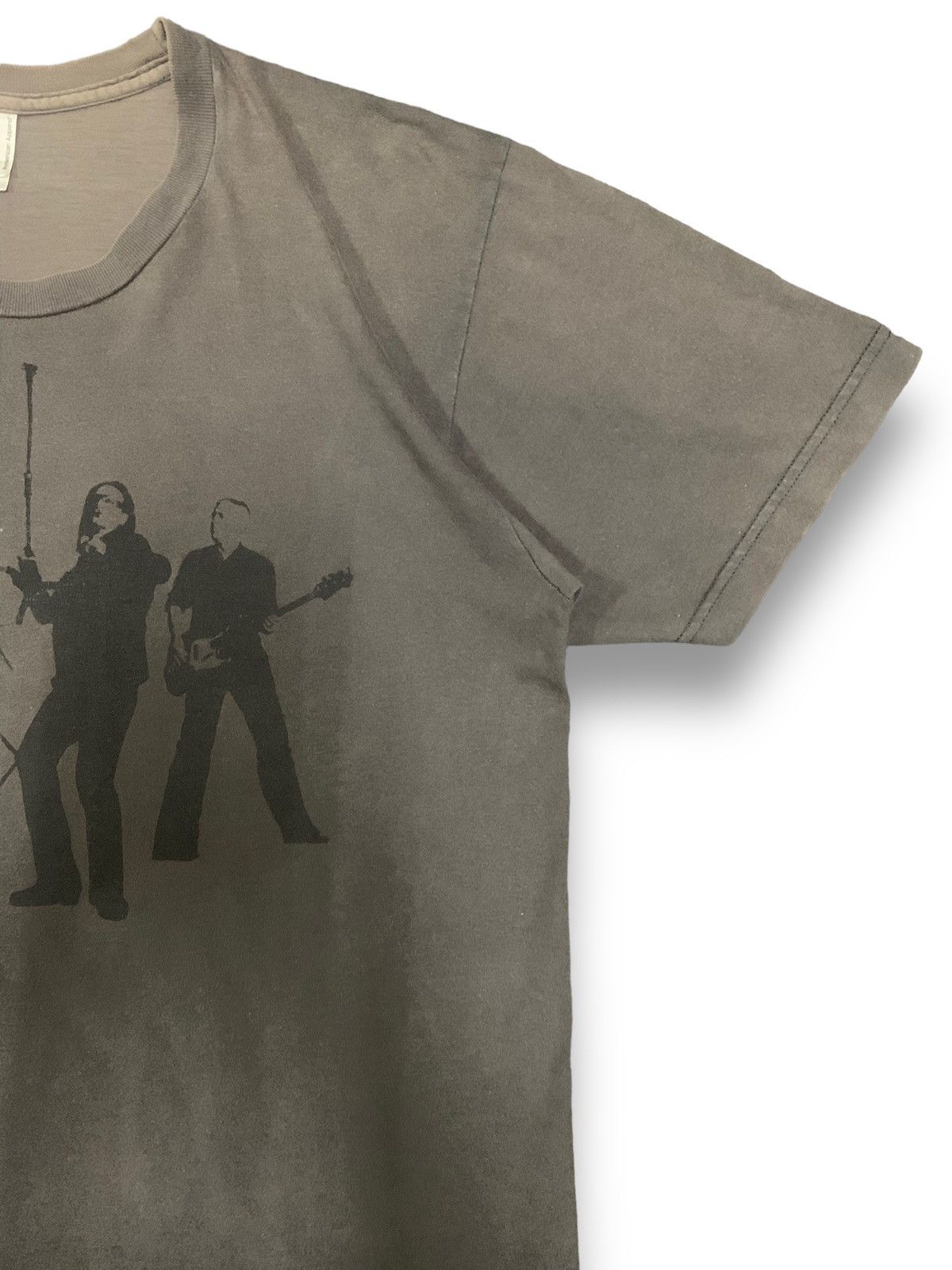 Band Tees Vintage Y2K U2 Vertigo 2006 Band Tour Sun Faded T-shirt Size US M / EU 48-50 / 2 - 7 Thumbnail