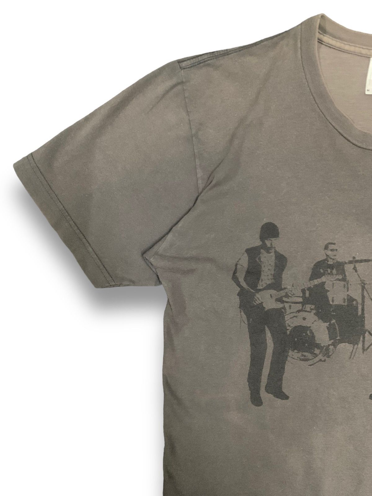 Band Tees Vintage Y2K U2 Vertigo 2006 Band Tour Sun Faded T-shirt Size US M / EU 48-50 / 2 - 6 Thumbnail