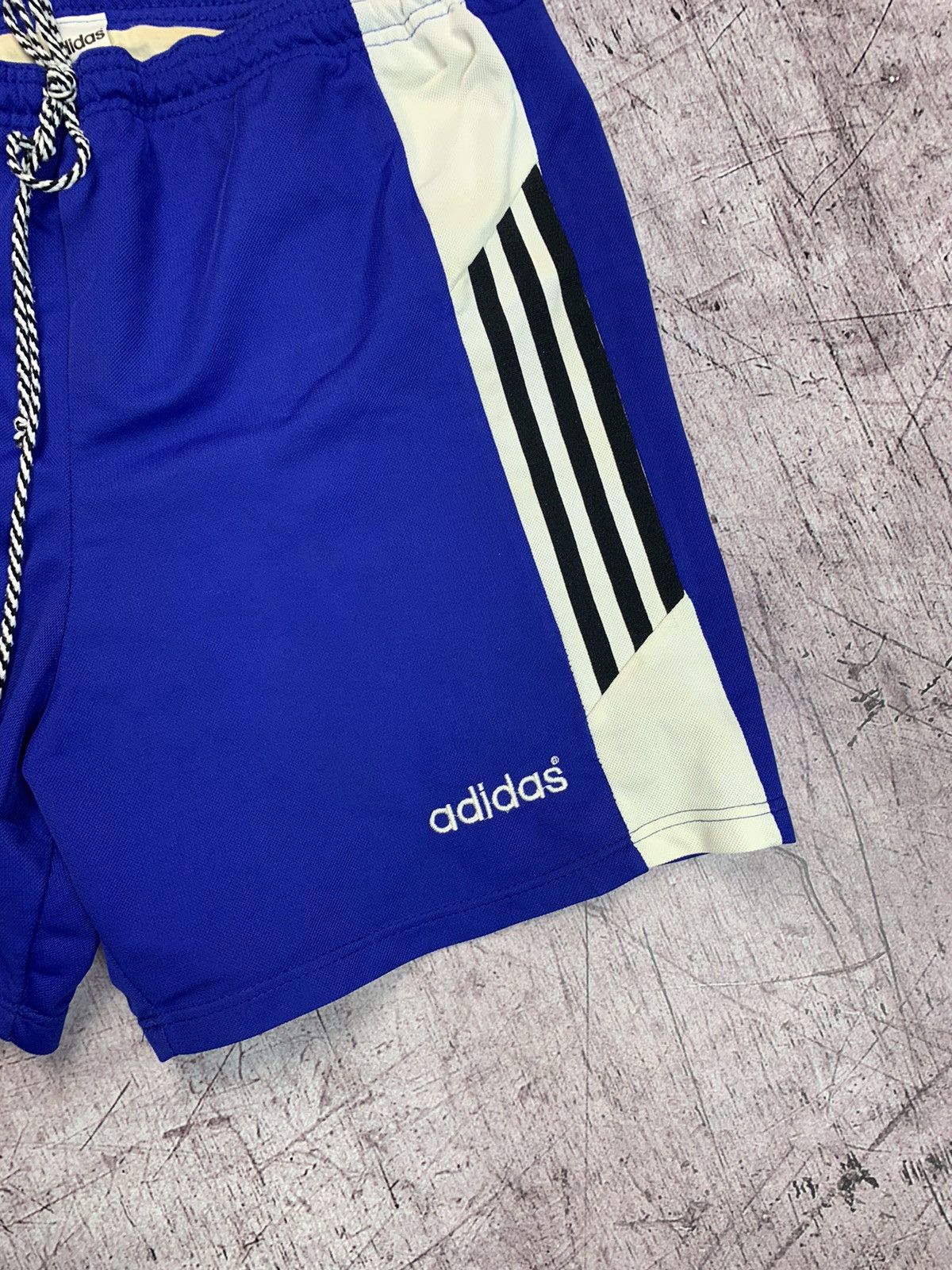 Adidas × Vintage Adidas Vintage Nylon Shorts Size US 34 / EU 50 - 4 Thumbnail