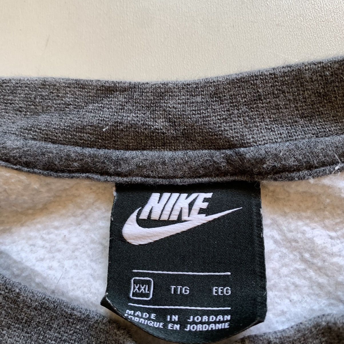 Nike Vintage 2000s Nike Embroidered swoosh Crewneck XXL Gray Rare Size US XXL / EU 58 / 5 - 5 Thumbnail