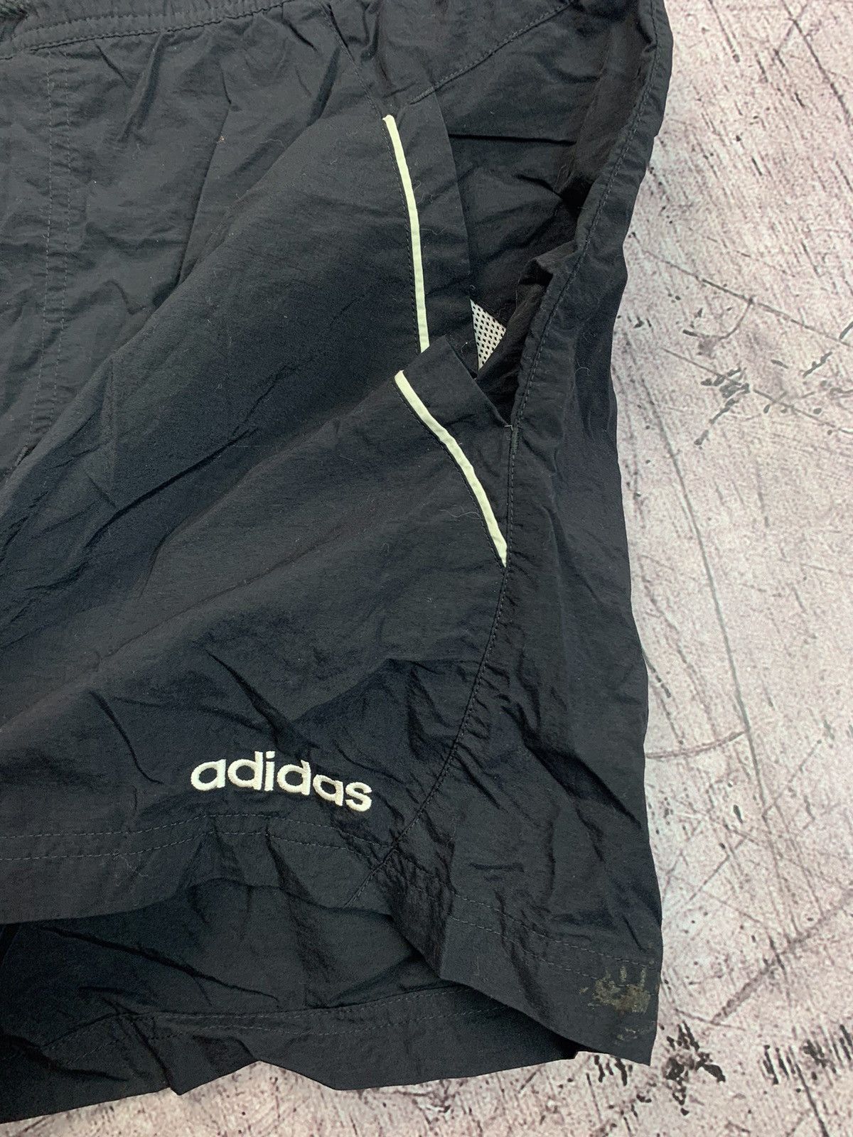 Adidas × Vintage Vintage Y2K Adidas Shorts Size US 34 / EU 50 - 4 Thumbnail