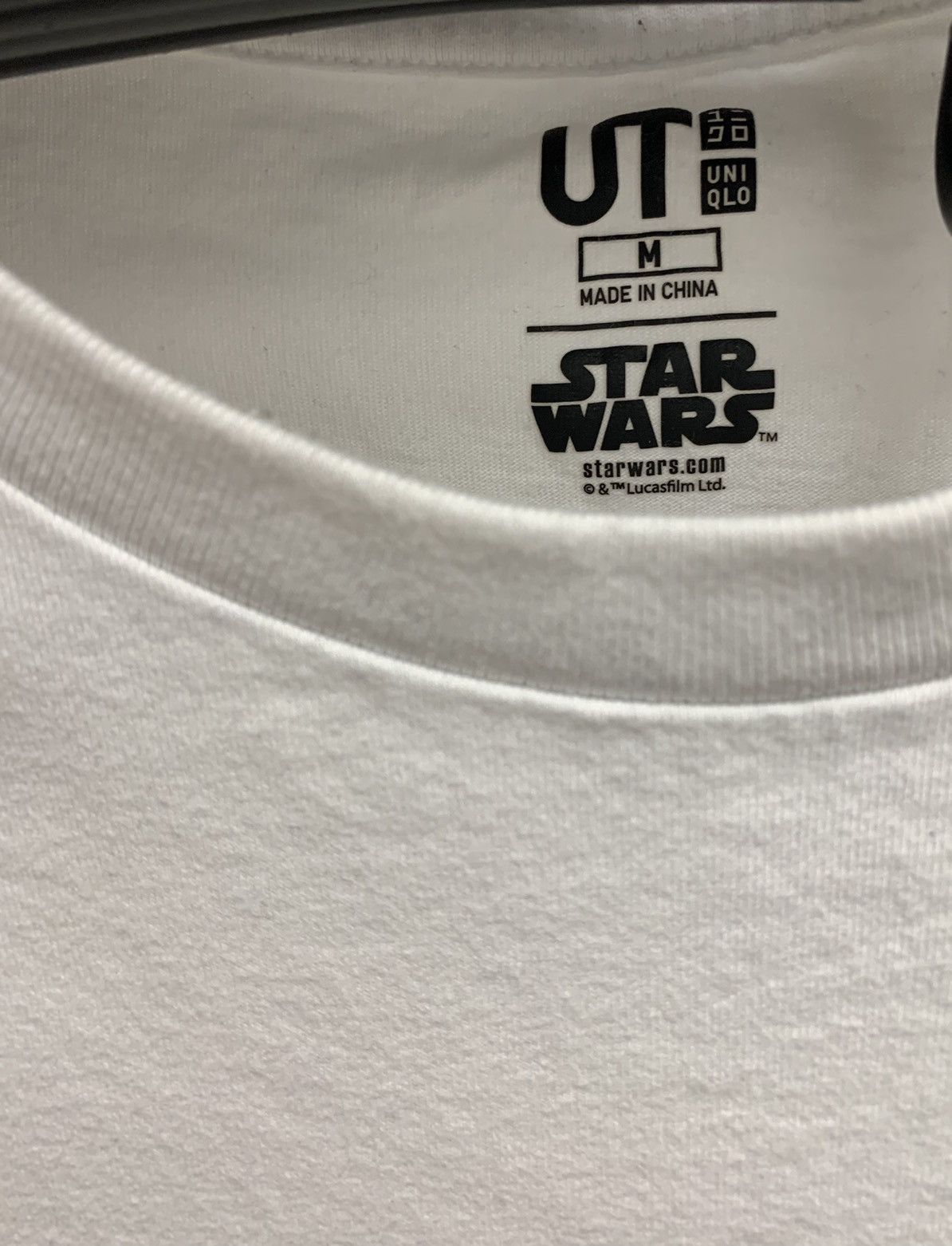Uniqlo Uniqlo Star Wars Japanese brand white t-shirt M size Japan Size US M / EU 48-50 / 2 - 3 Thumbnail
