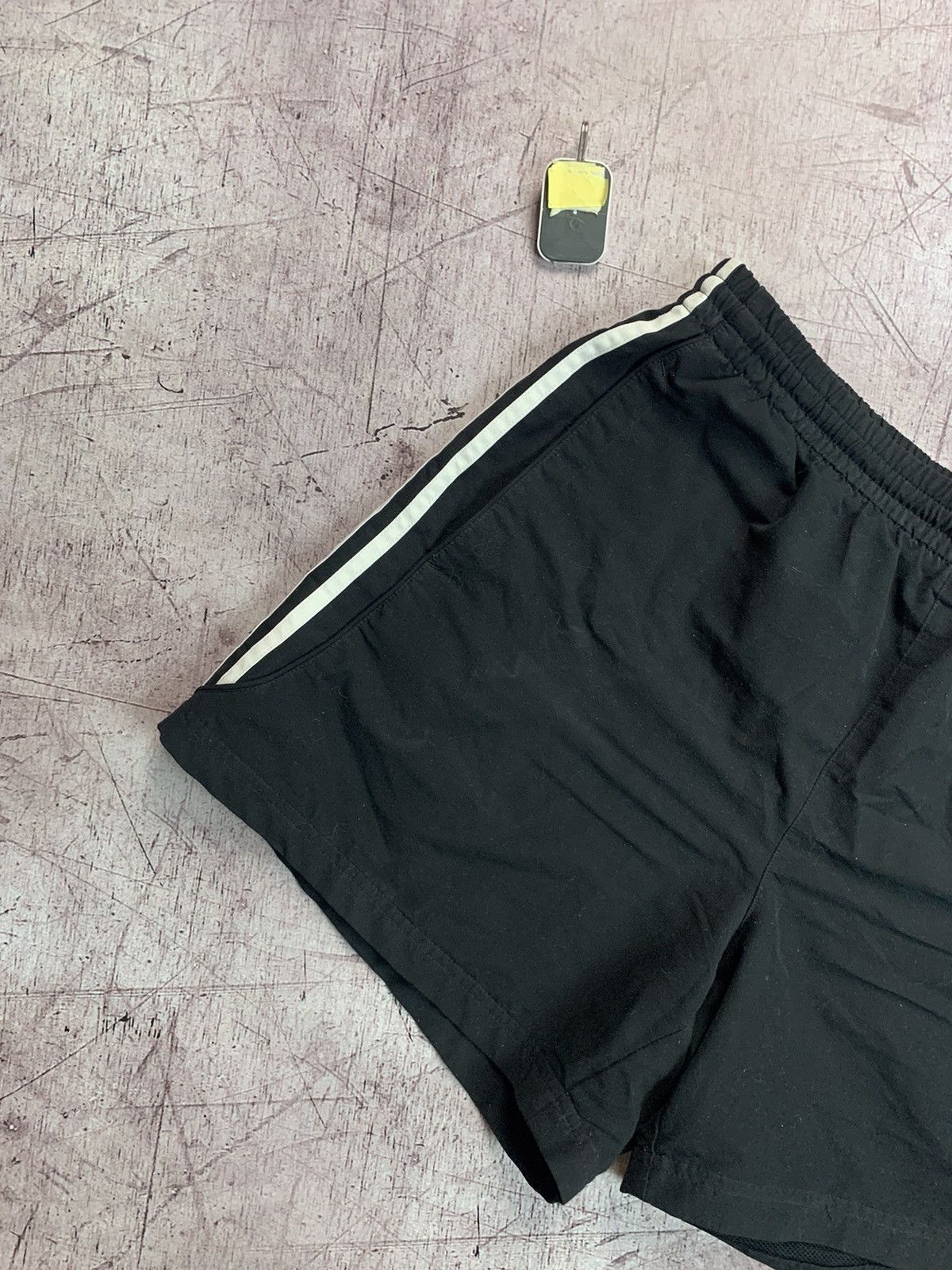 Adidas × Vintage Adidas Vintage Shorts Size US 34 / EU 50 - 2 Thumbnail