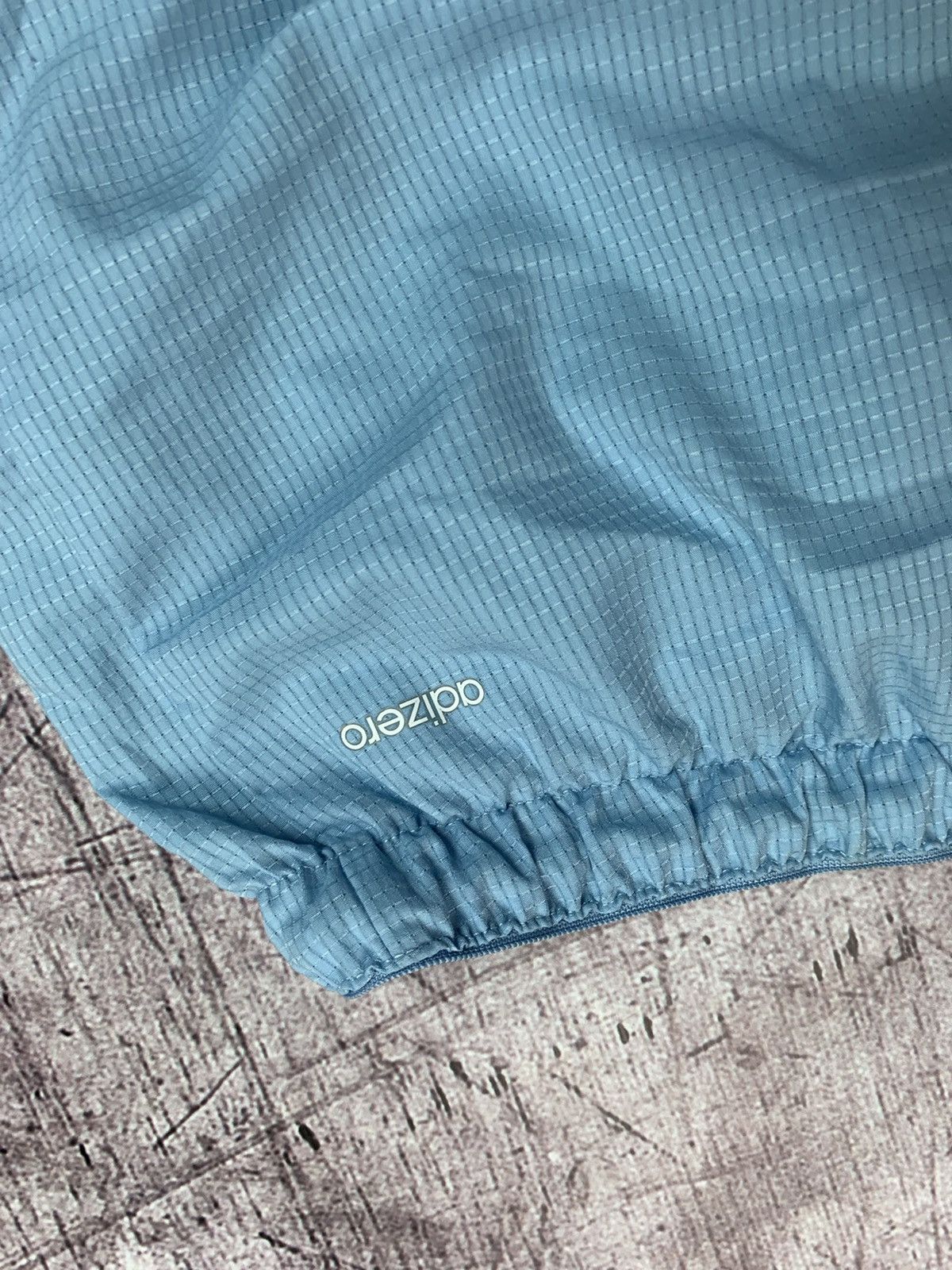 Adidas Adidas Vintage West Ham United Shorts Size US 34 / EU 50 - 11 Thumbnail