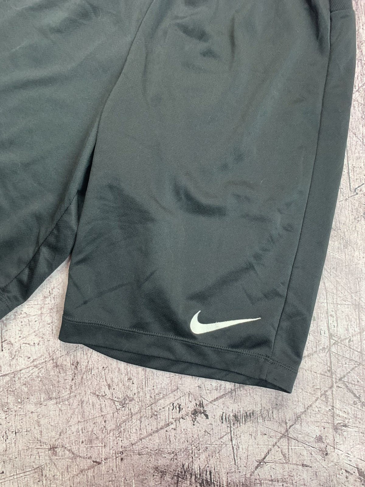 Nike Vintage Nike Y2K Hype Shorts Size US 30 / EU 46 - 3 Thumbnail
