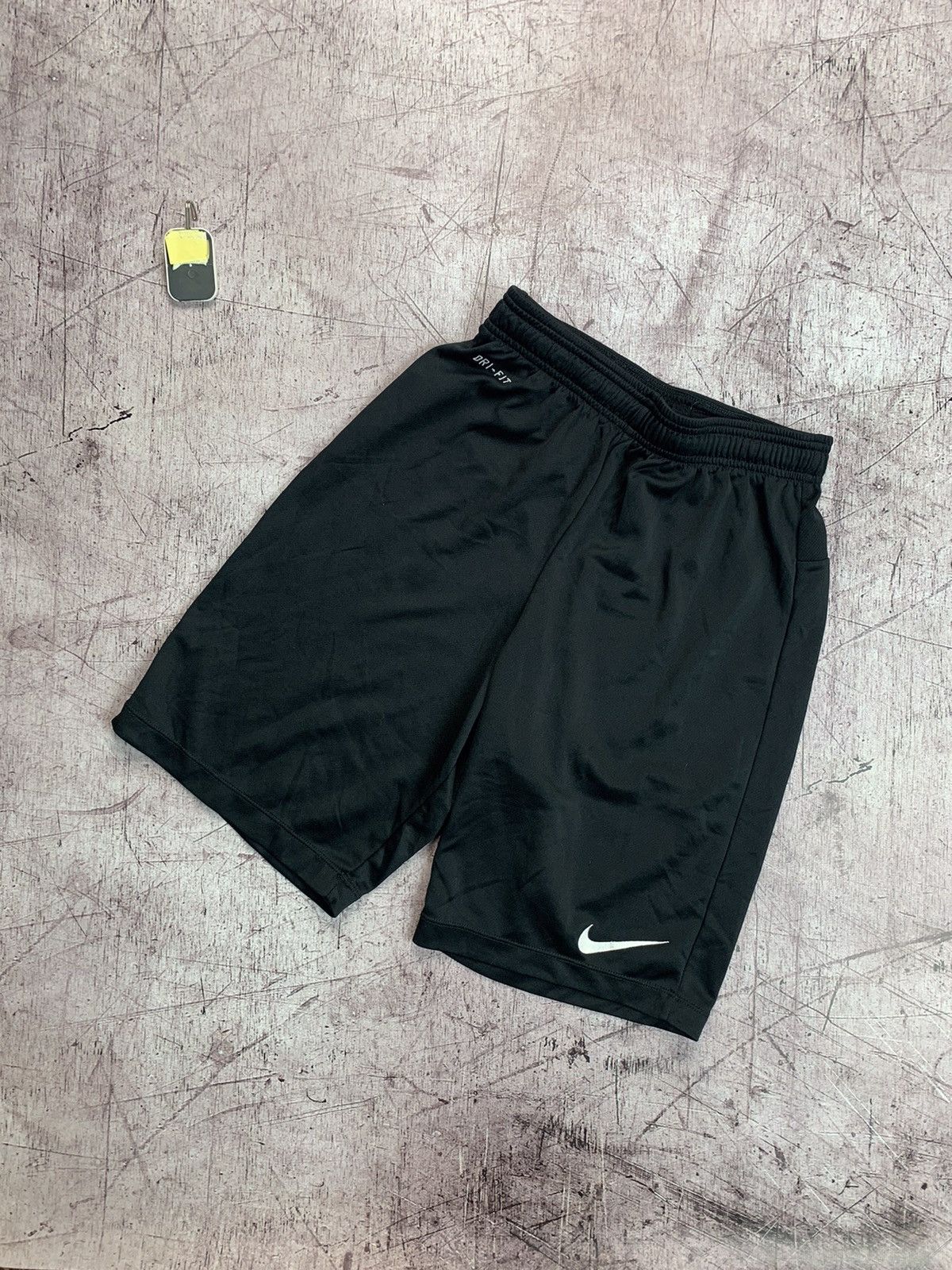 Nike Vintage Nike Y2K Hype Shorts Size US 30 / EU 46 - 1 Thumbnail
