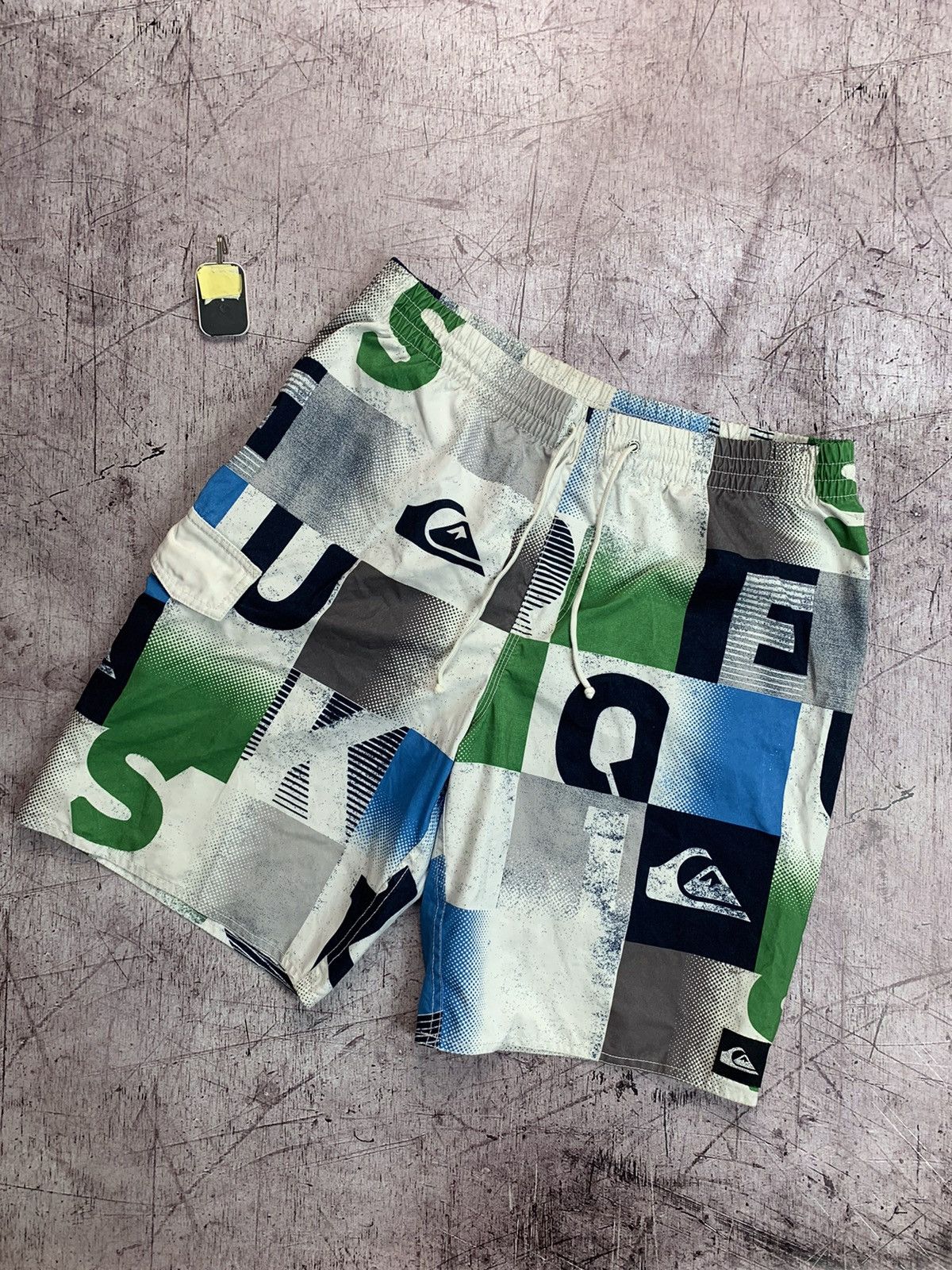 Quiksilver × Vintage Quiksilver Vintage Mens Surf Style Shorts Size US 34 / EU 50 - 1 Thumbnail