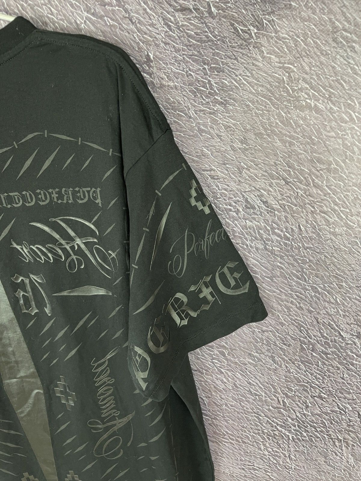 Marcelo Burlon Marcelo Burlon perfection armored fleart all print tee shirt Size US L / EU 52-54 / 3 - 17 Thumbnail