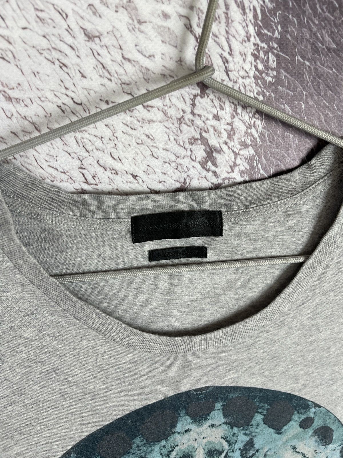 Alexander McQueen Alexander McQueen made in Italy grey big skull tee shirt Size US M / EU 48-50 / 2 - 7 Thumbnail