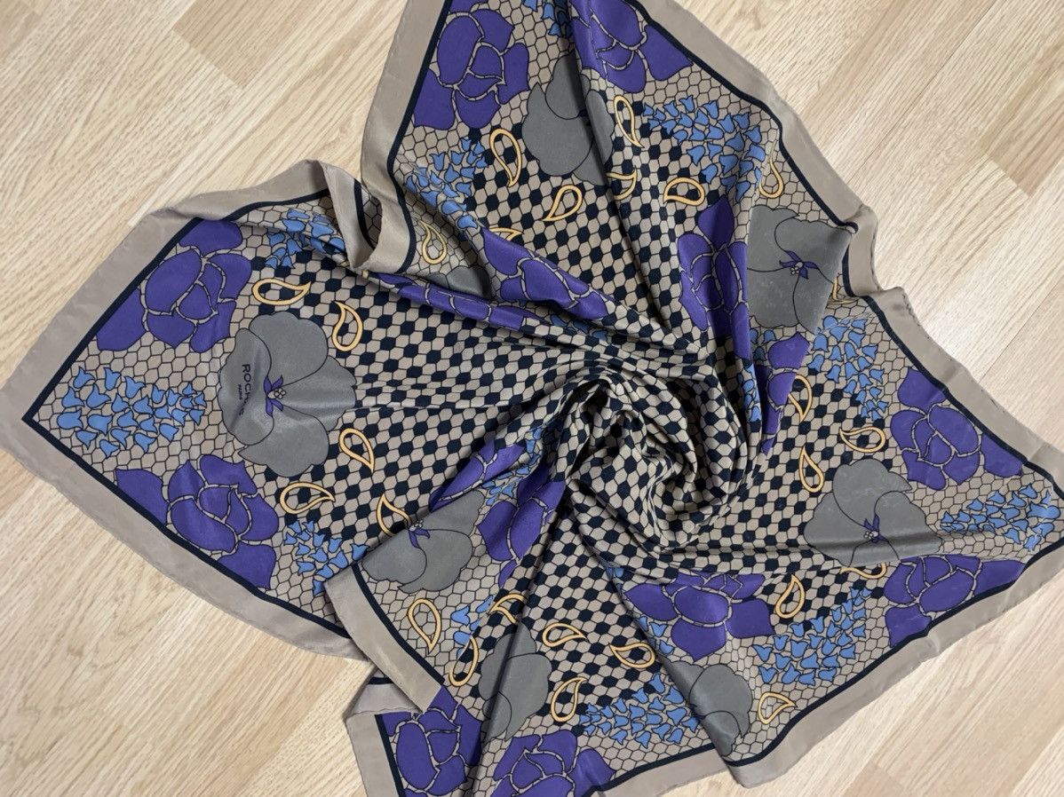Other Rochas Paris vintage silk flowers scarf Size ONE SIZE - 2 Thumbnail