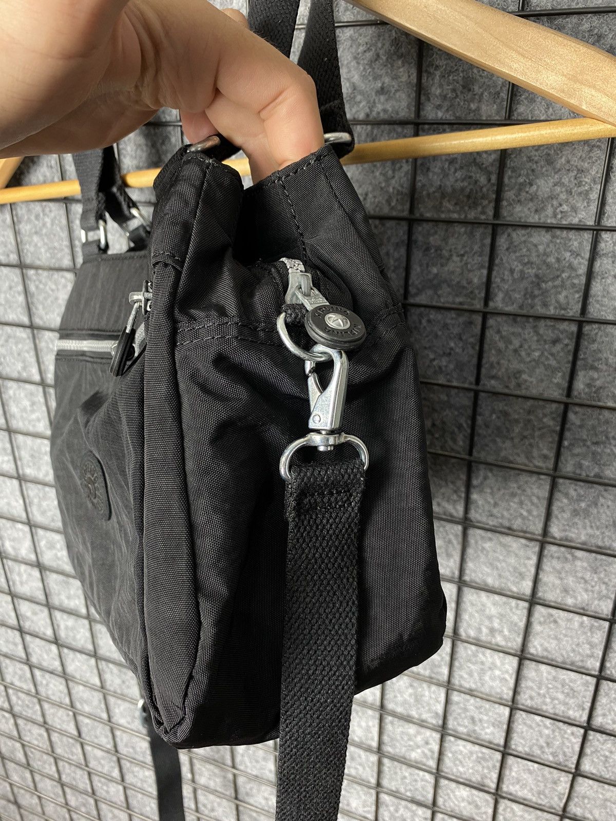 Vintage Kipling Streetwear Y2K Shoulder Crossbody Bag Size OS Size ONE SIZE - 2 Thumbnail