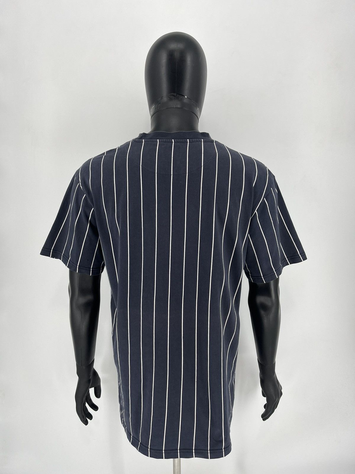 Karl Kani Rap Tees Karl Kani Center Logo MultiColor T-Shirt Size S Size US S / EU 44-46 / 1 - 7 Thumbnail