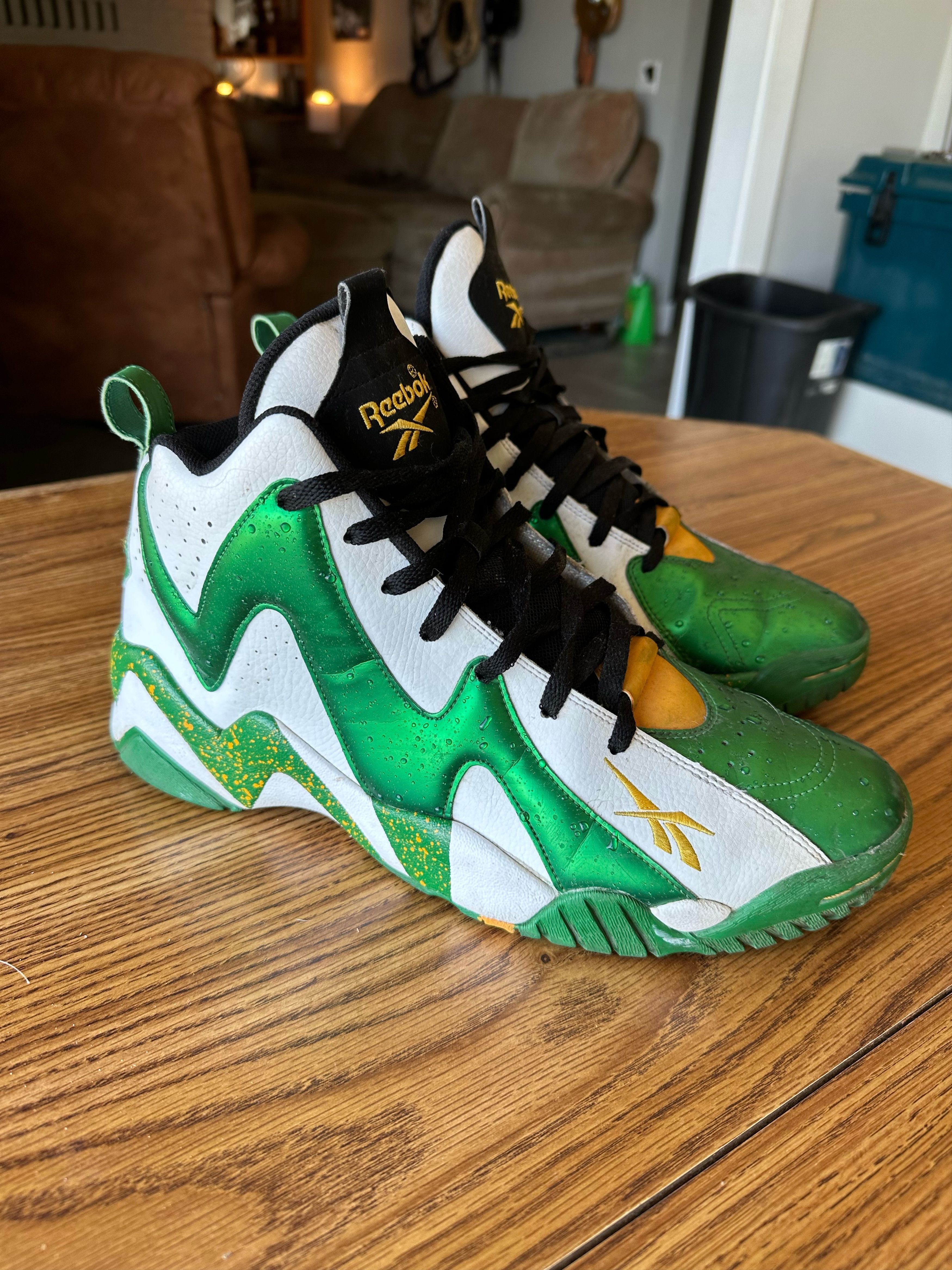 Reebok Reebok Kamikaze II Seattle Supersonics Size US 13 / EU 46 - 1 Thumbnail