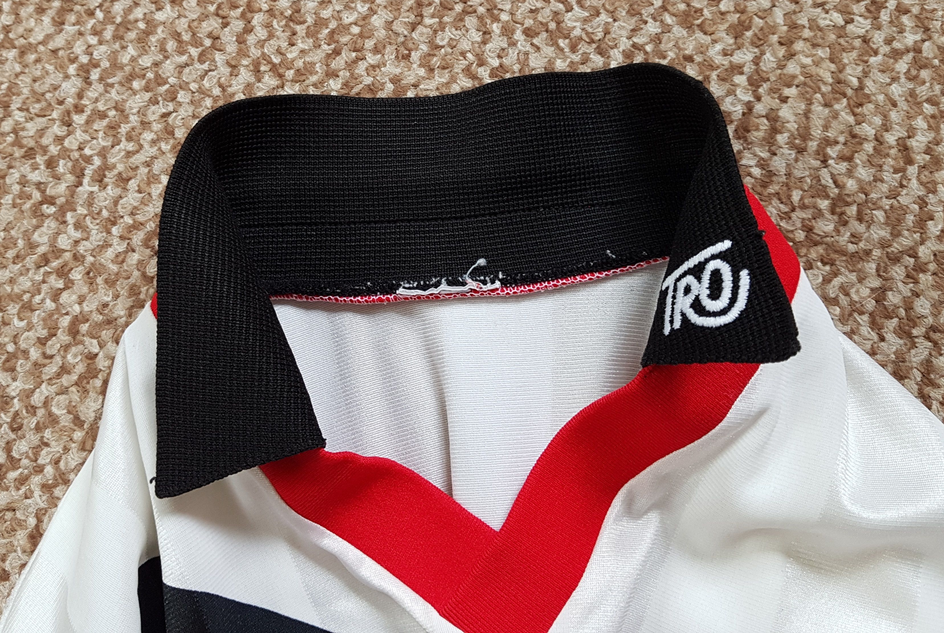 Vintage Vintage 80s-90s Austria National Team Football Jersey TRO Size US S / EU 44-46 / 1 - 14 Thumbnail