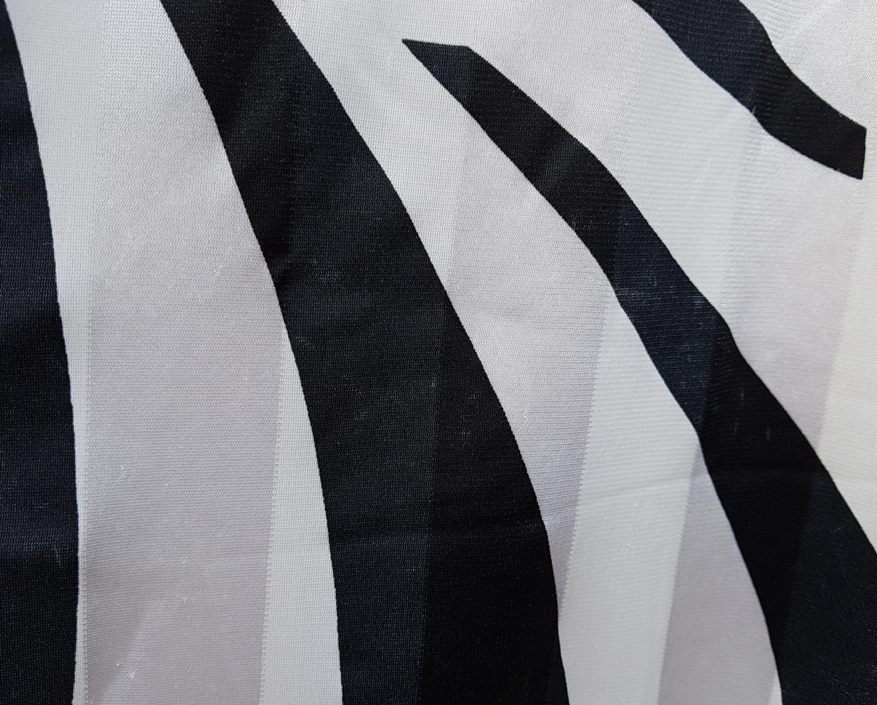 Vintage Vintage 80s-90s Austria National Team Football Jersey TRO Size US S / EU 44-46 / 1 - 10 Thumbnail
