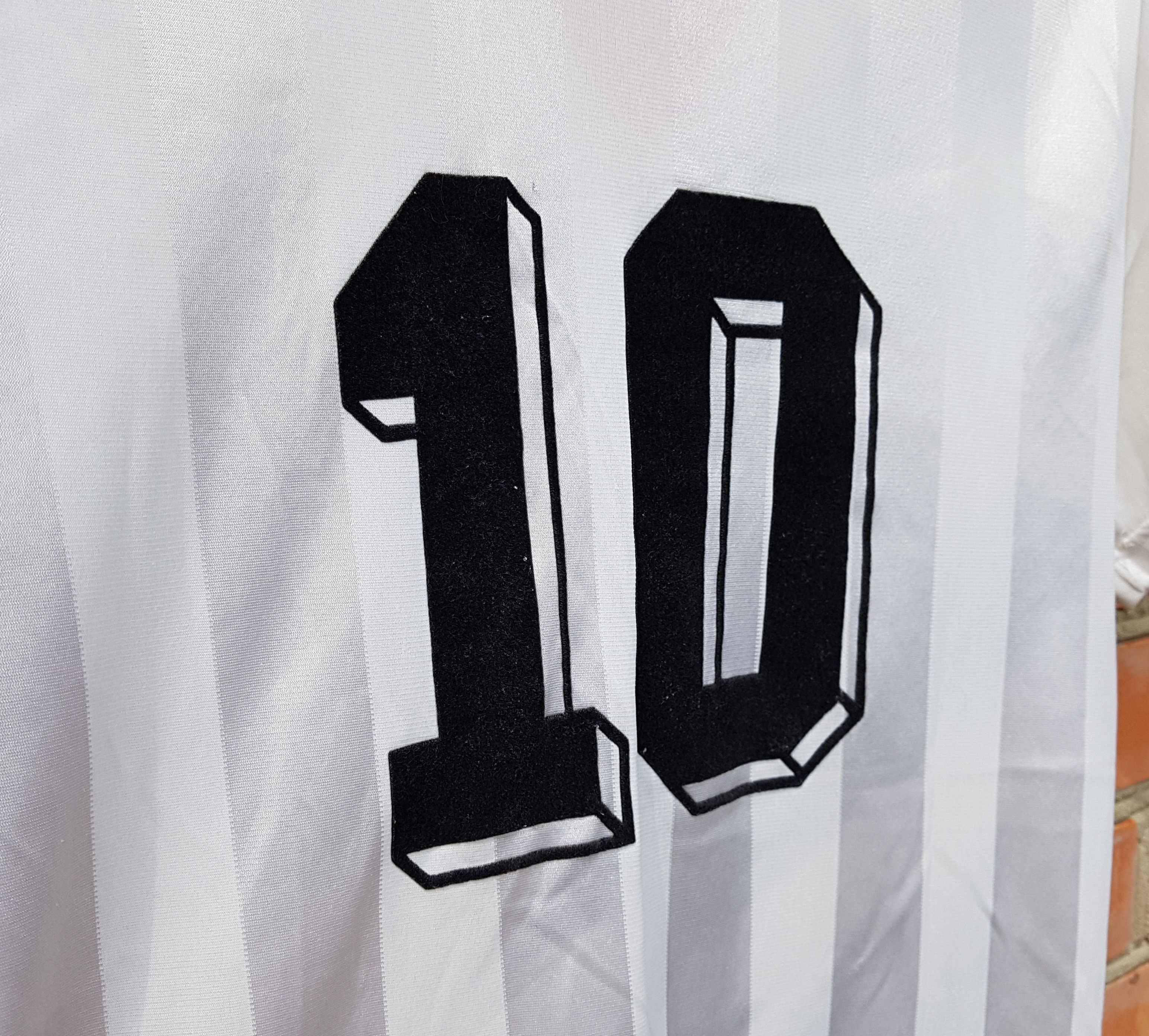 Vintage Vintage 80s-90s Austria National Team Football Jersey TRO Size US S / EU 44-46 / 1 - 4 Thumbnail