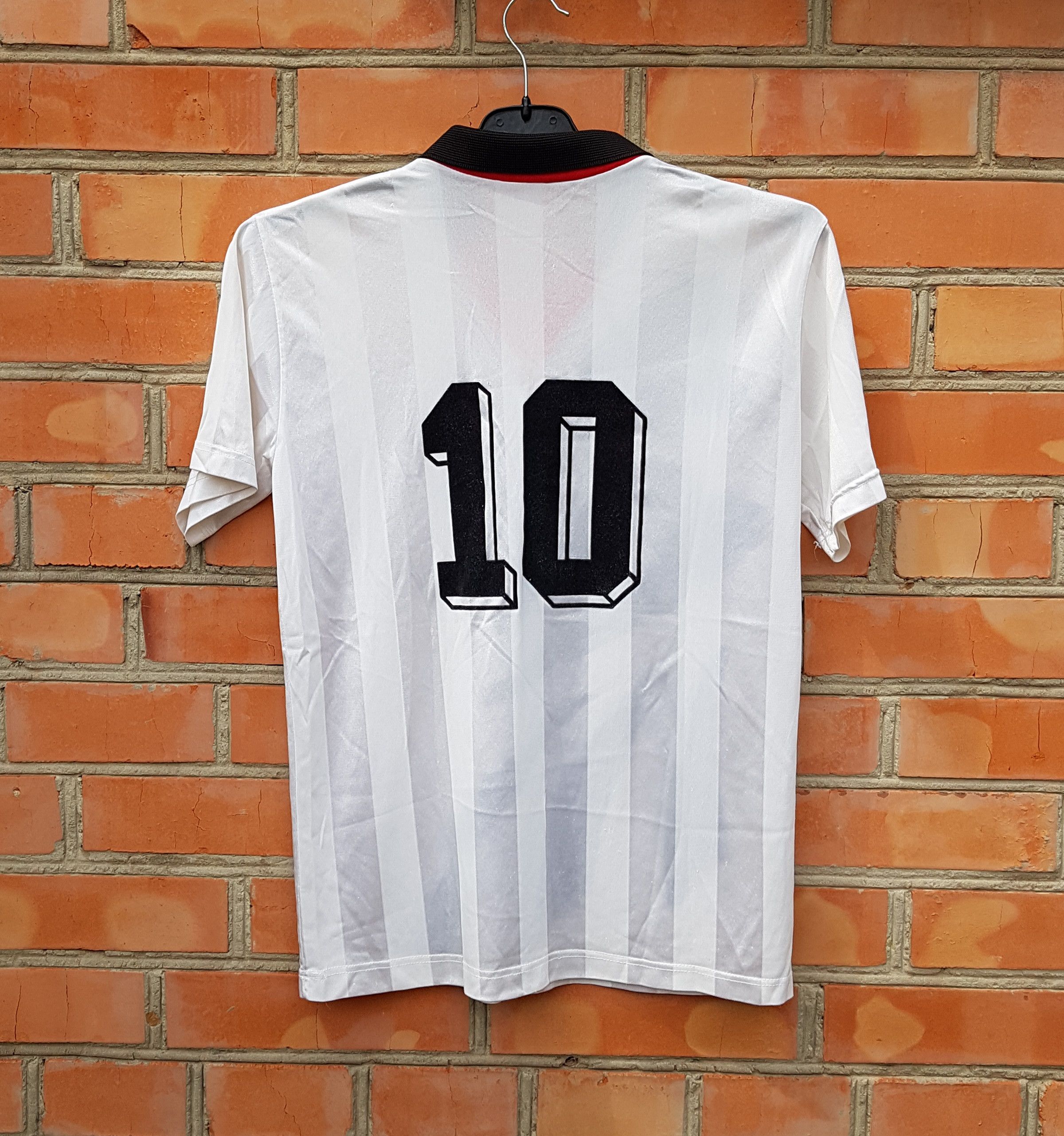 Vintage Vintage 80s-90s Austria National Team Football Jersey TRO Size US S / EU 44-46 / 1 - 3 Thumbnail