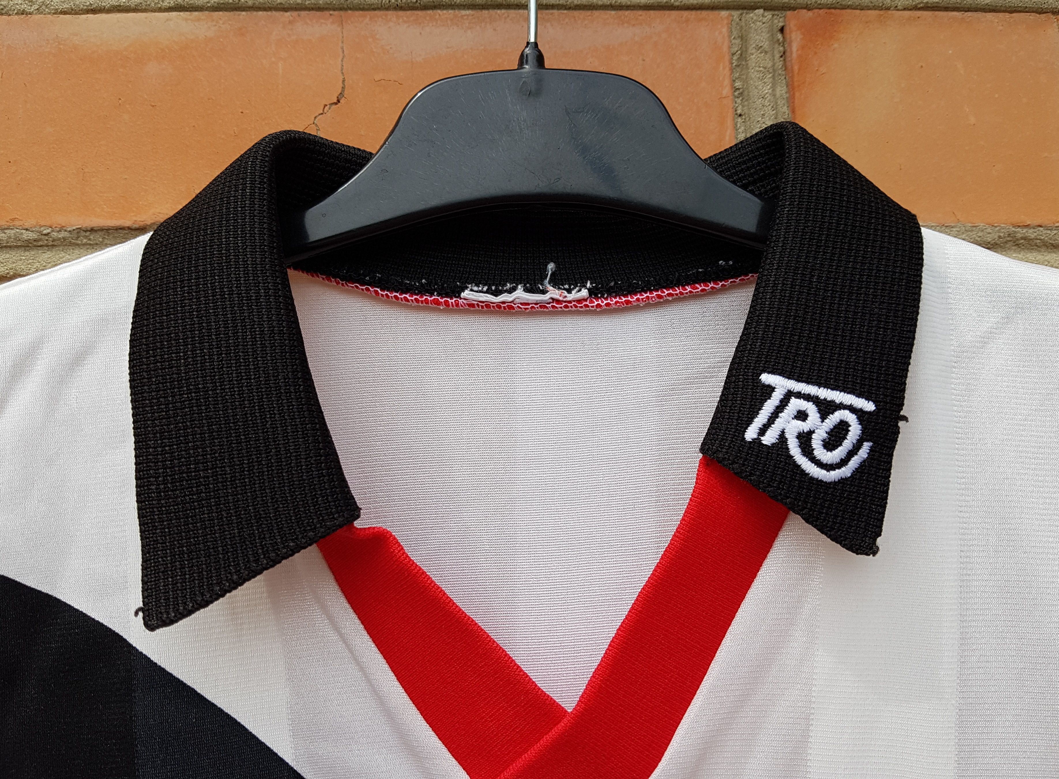 Vintage Vintage 80s-90s Austria National Team Football Jersey TRO Size US S / EU 44-46 / 1 - 11 Thumbnail