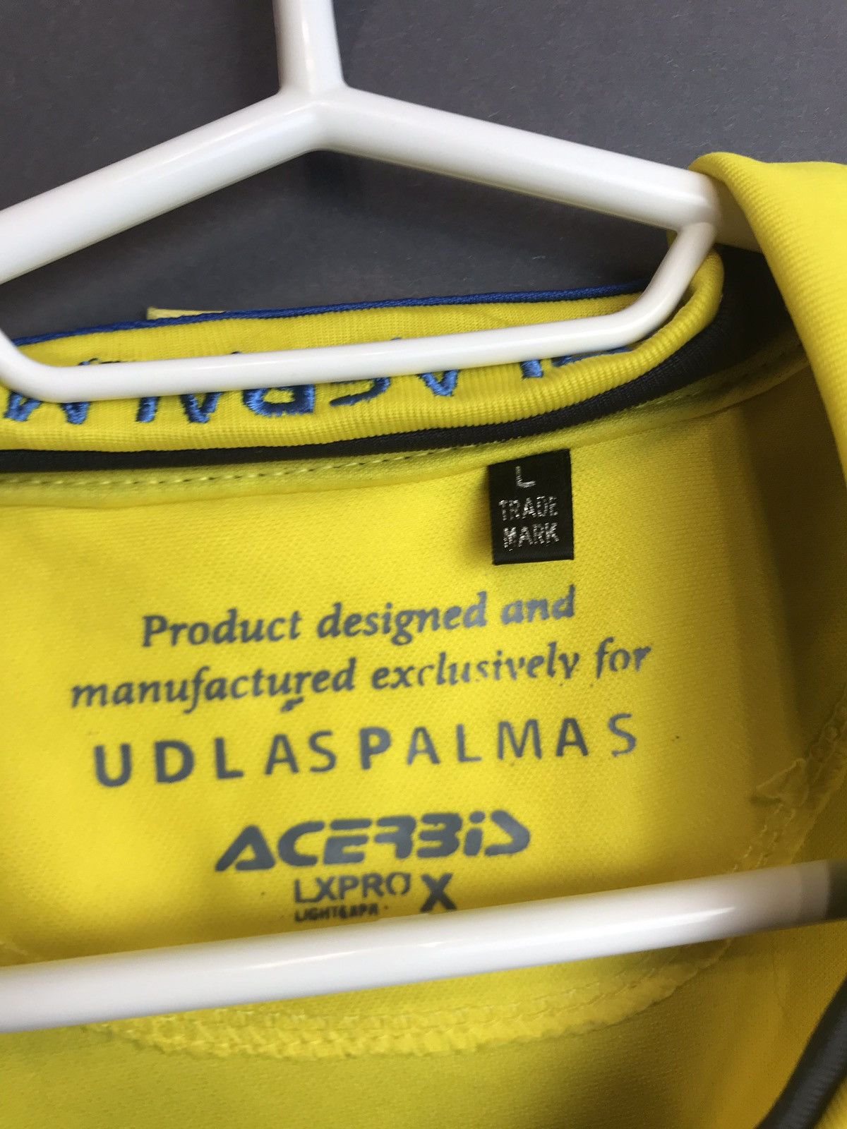 Other Las Palmas FC Home Jersey La Liga Football t-shorts Size US L / EU 52-54 / 3 - 4 Thumbnail