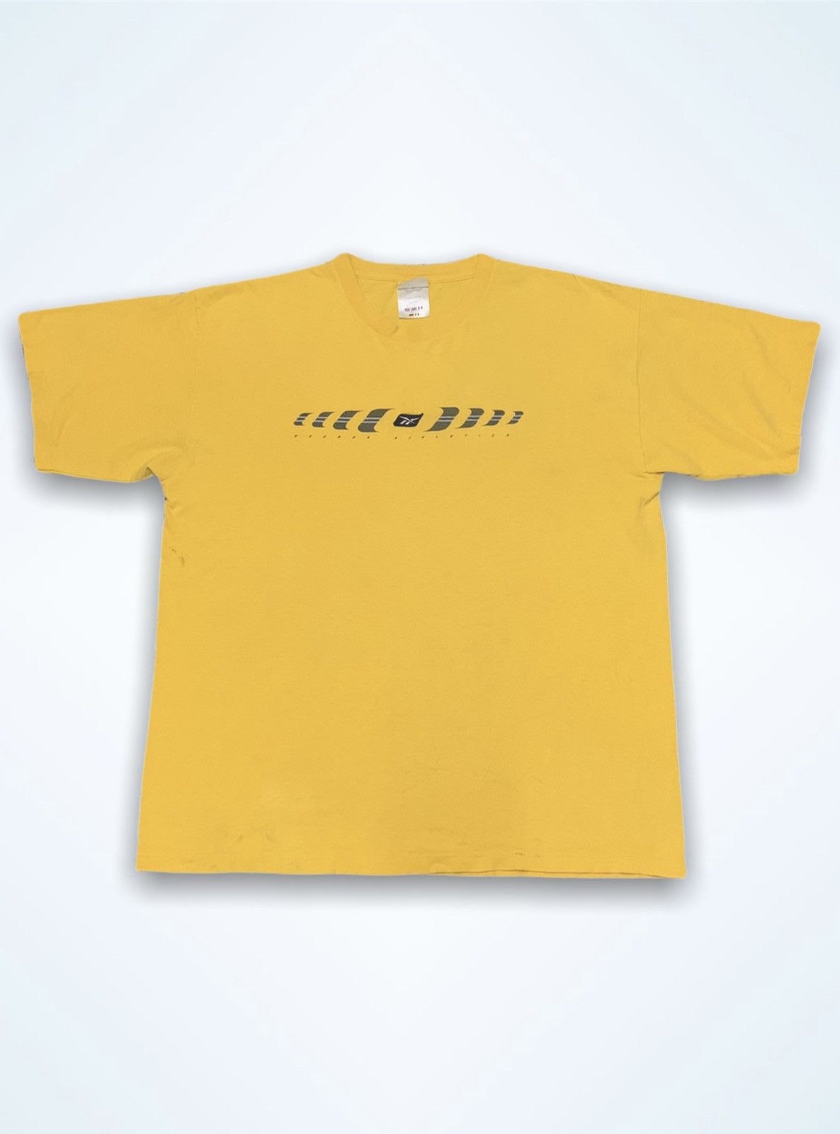 image of VTG Reebok Embroidered Small Logo in Faded Yellow, Men's (Size XL)