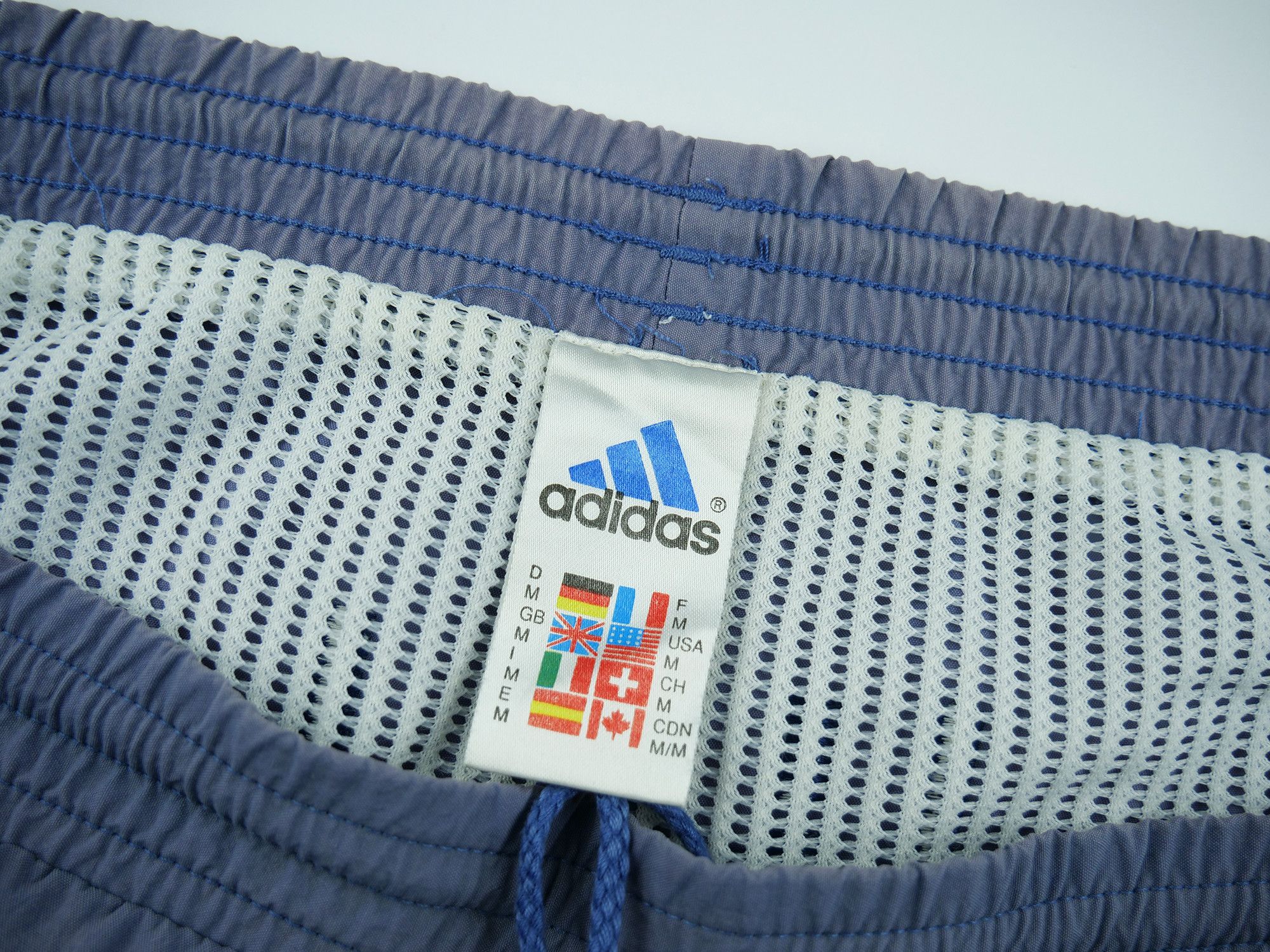 Adidas Adidas vintage shorts Size US 32 / EU 48 - 4 Thumbnail