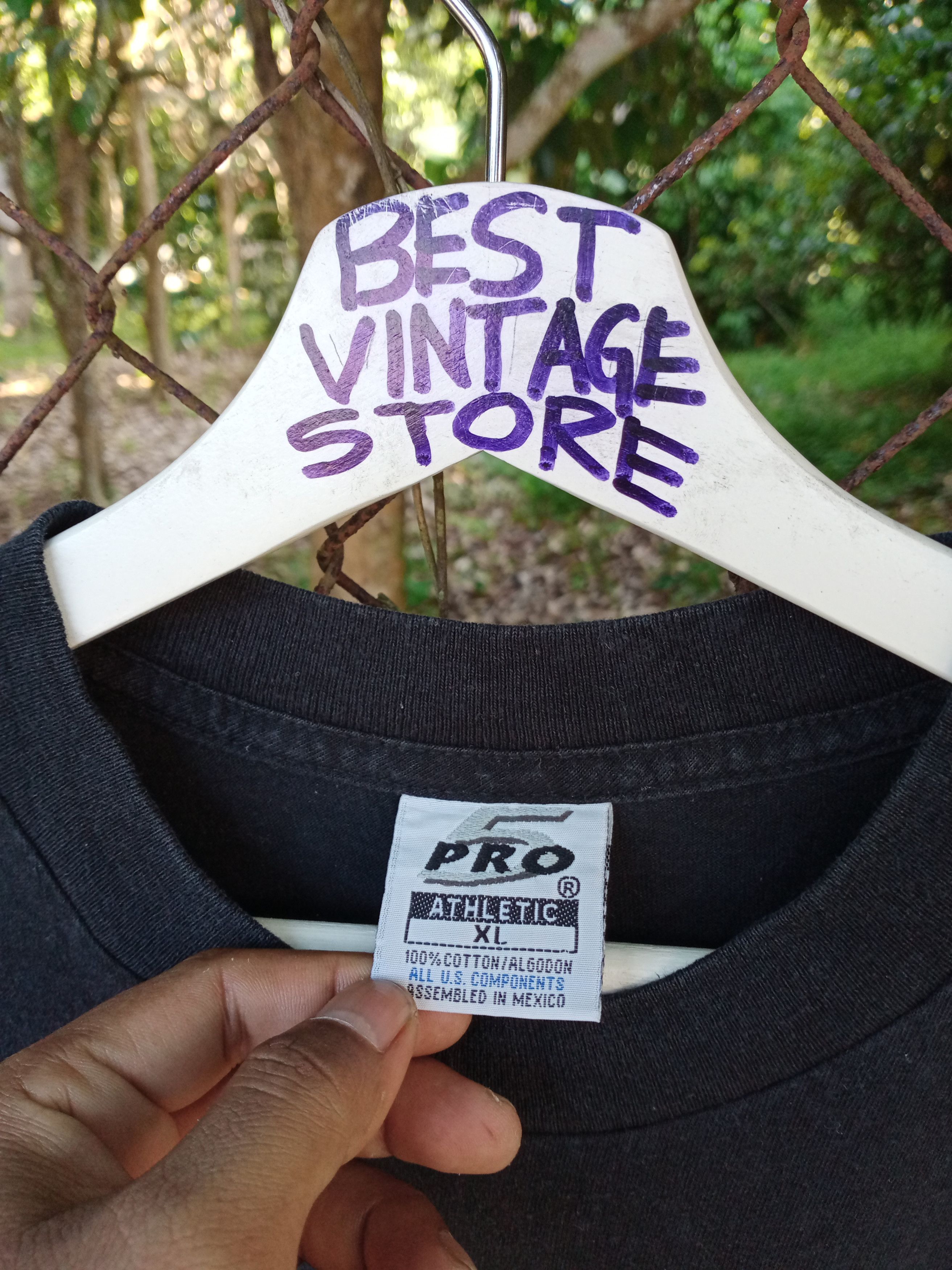 Band Tees Vintage RIP Tupac Shakur american rapper band tee Size US L / EU 52-54 / 3 - 5 Thumbnail