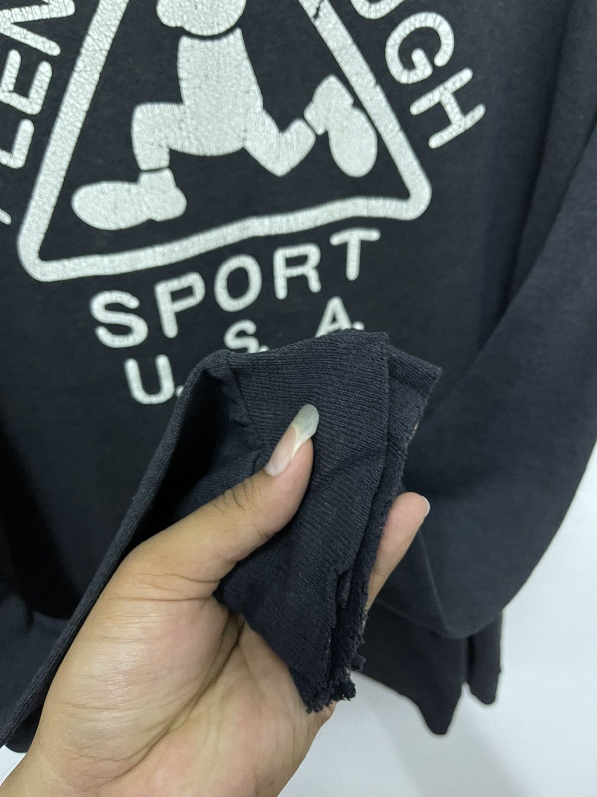 Vintage Vintage Plenty Tough Sport Art Design Hoodie Size US M / EU 48-50 / 2 - 4 Thumbnail