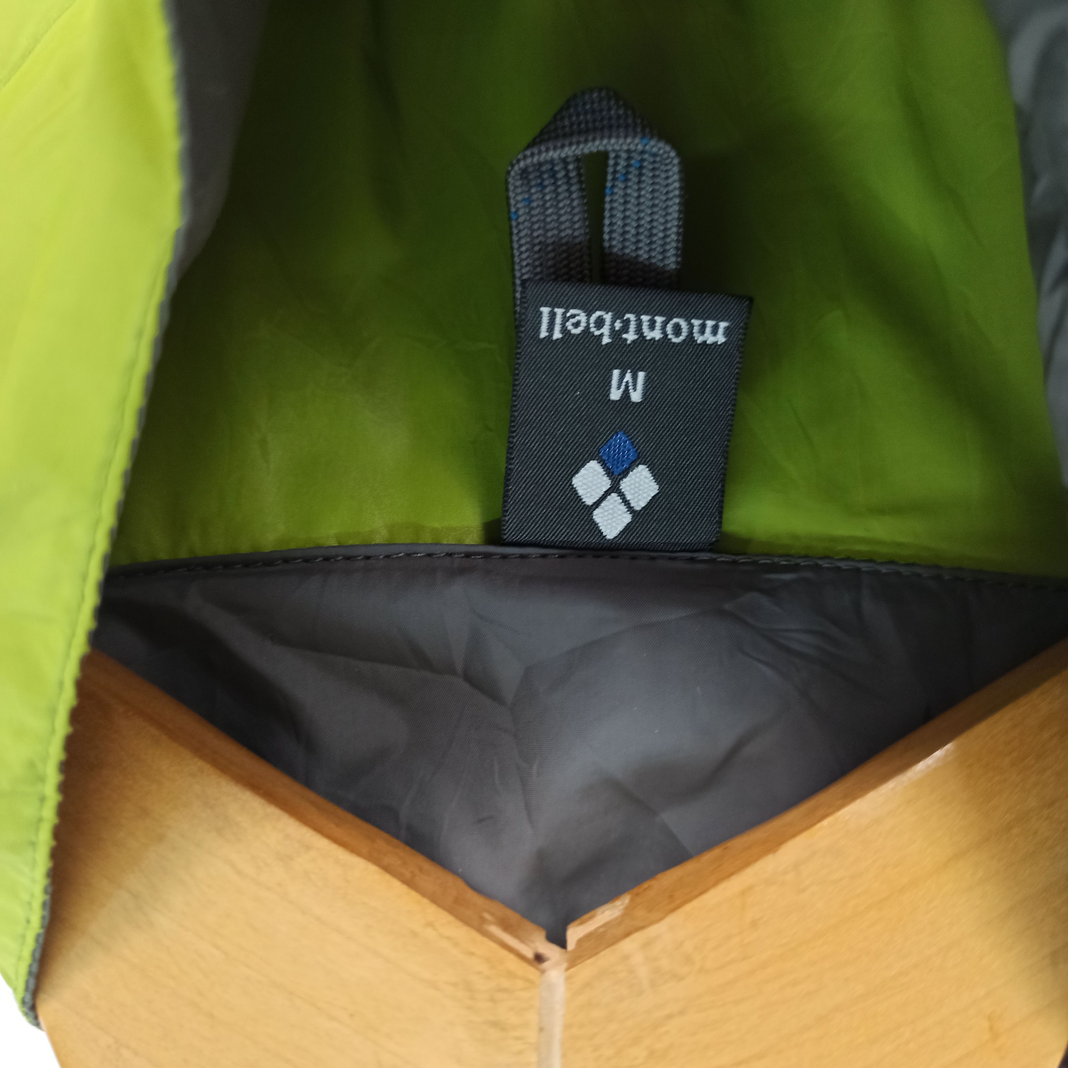 Montbell Rare Windbreaker Montbell Nice Condition and Green Colour Size US M / EU 48-50 / 2 - 9 Thumbnail