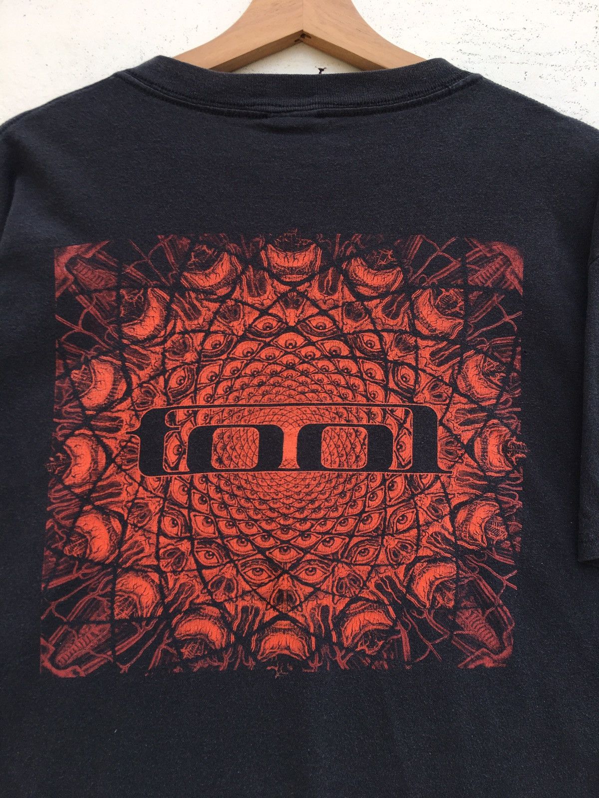 Band Tees Vintage Band Tees TOOL Los Angeles California Tshirt Size US L / EU 52-54 / 3 - 5 Thumbnail