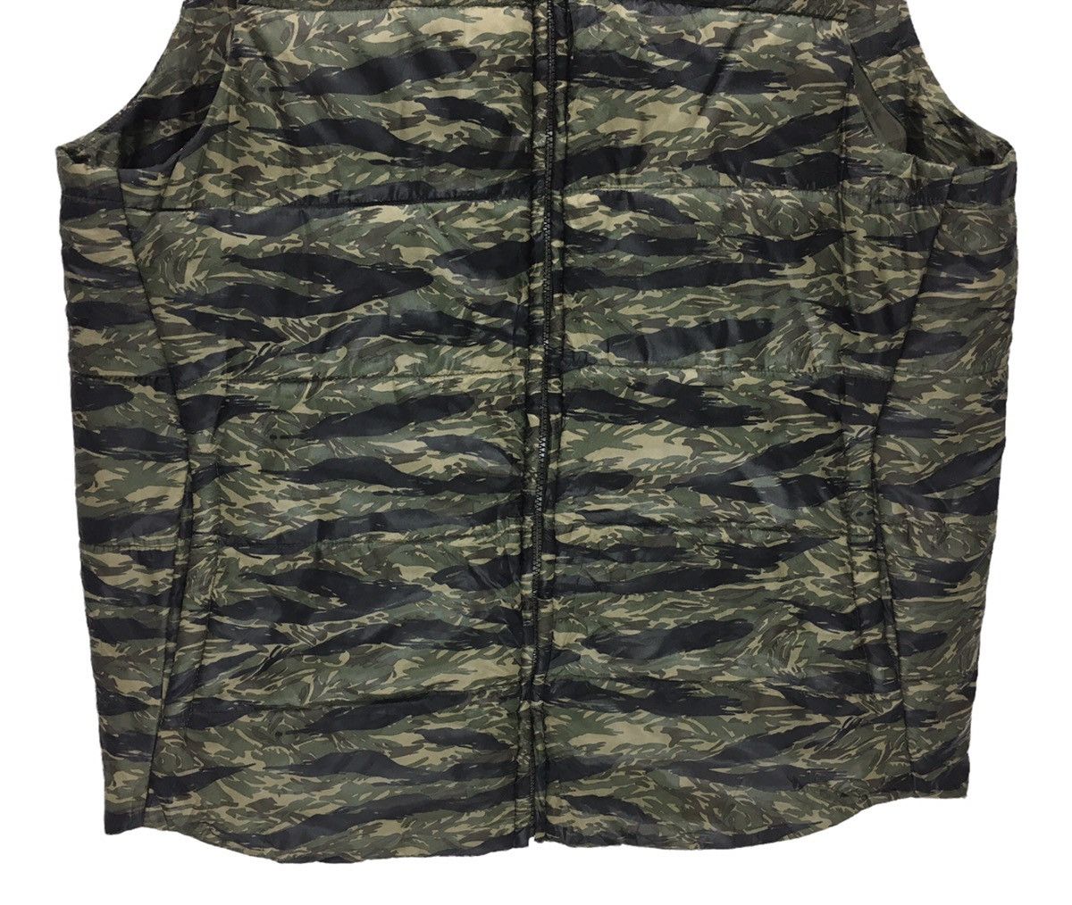Japanese Brand Vintage Emergency C.E.C Clothing Camouflage Vest Jacket Size US M / EU 48-50 / 2 - 4 Thumbnail