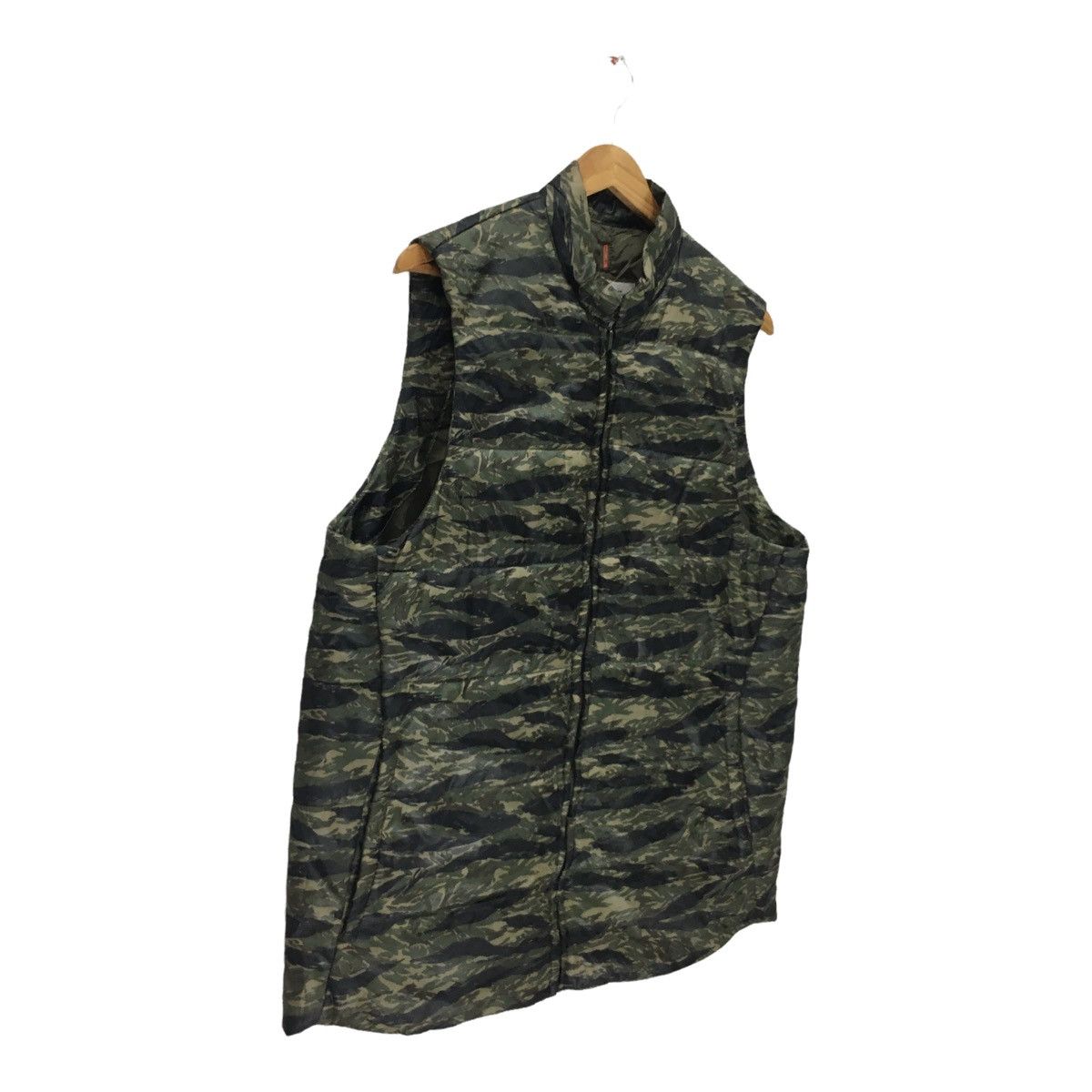 Japanese Brand Vintage Emergency C.E.C Clothing Camouflage Vest Jacket Size US M / EU 48-50 / 2 - 6 Thumbnail