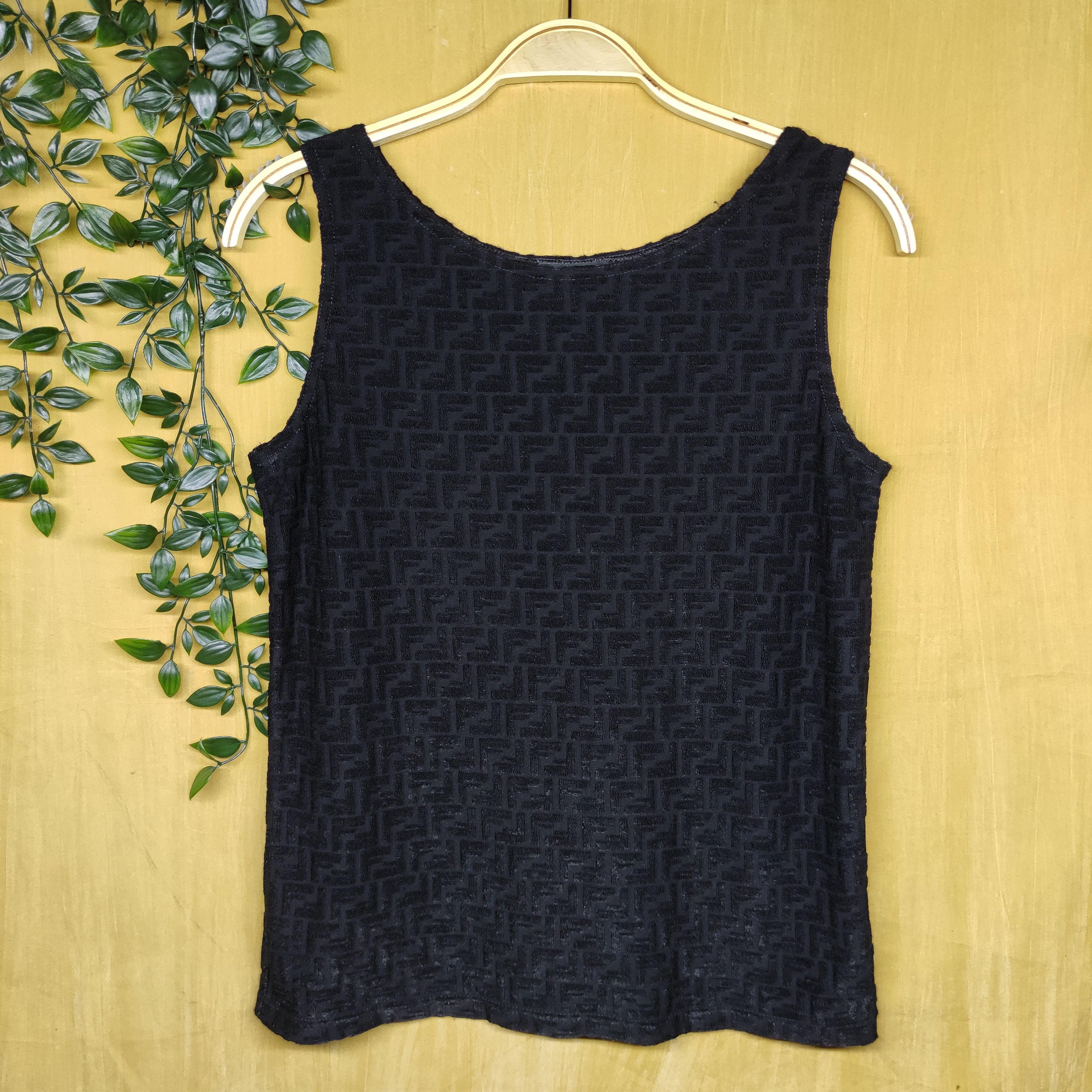 Fendi a77 FENDI monogram Tanktop Size US S / EU 44-46 / 1 - 1 Thumbnail