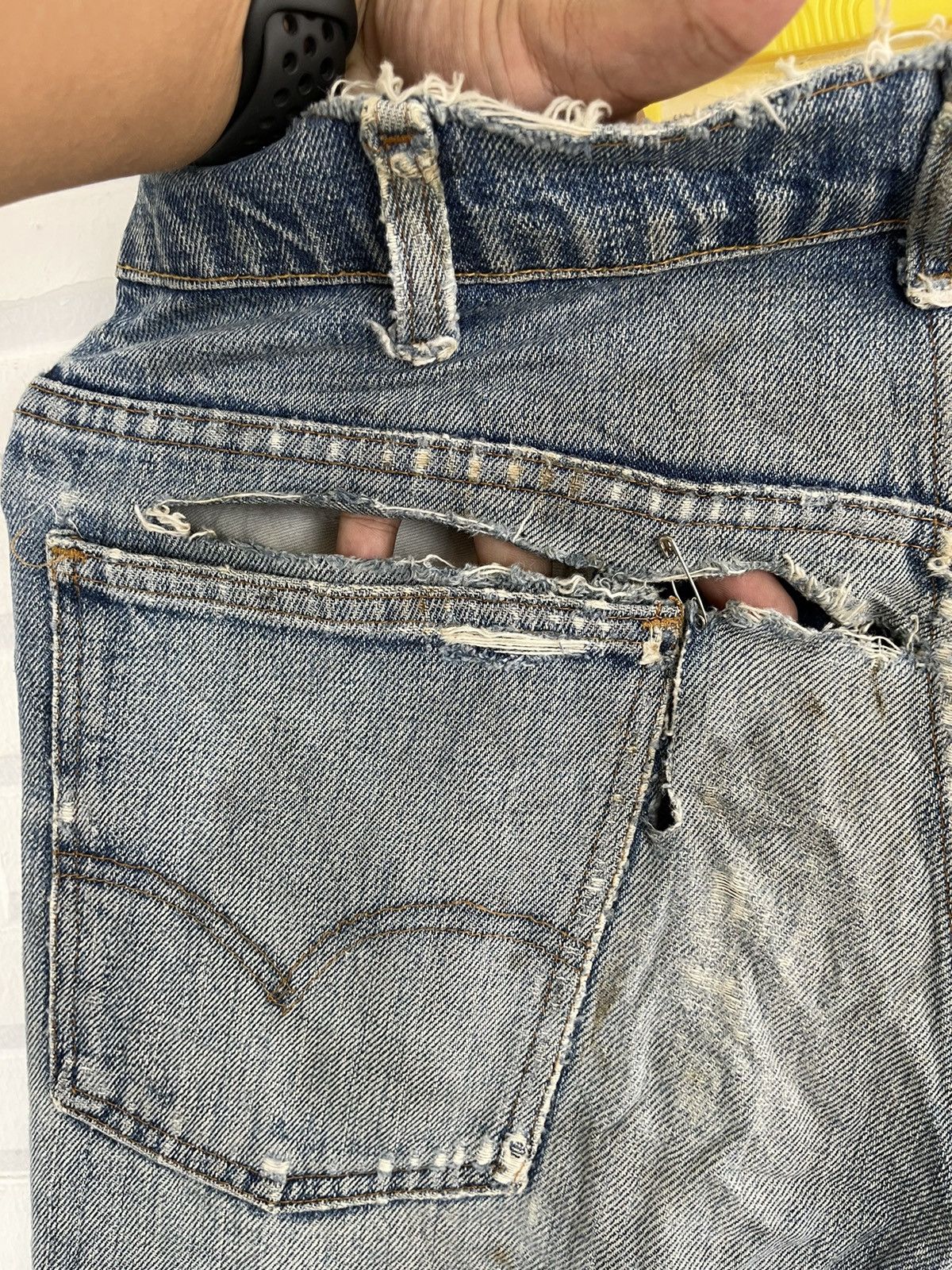 Levi's Vintage Clothing Vintage LEVI’S ORANGE TAB Distressed Jeans Destroy Size US 34 / EU 50 - 12 Thumbnail