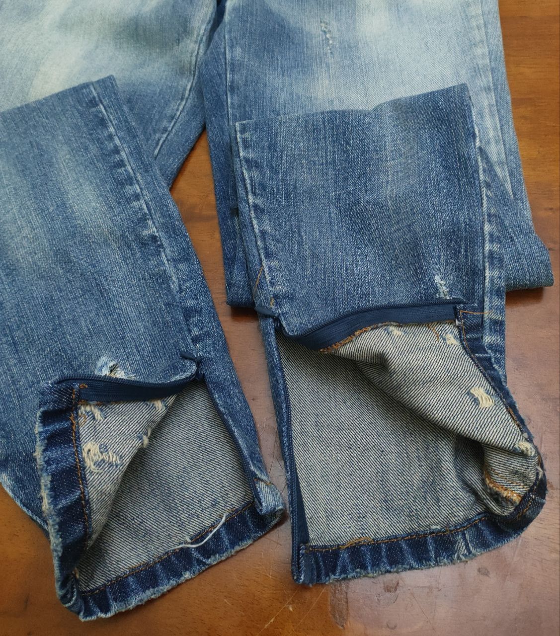 Dolce & Gabbana D&G Distressed Denim Size 25" / US 0 / IT 36 - 9 Thumbnail