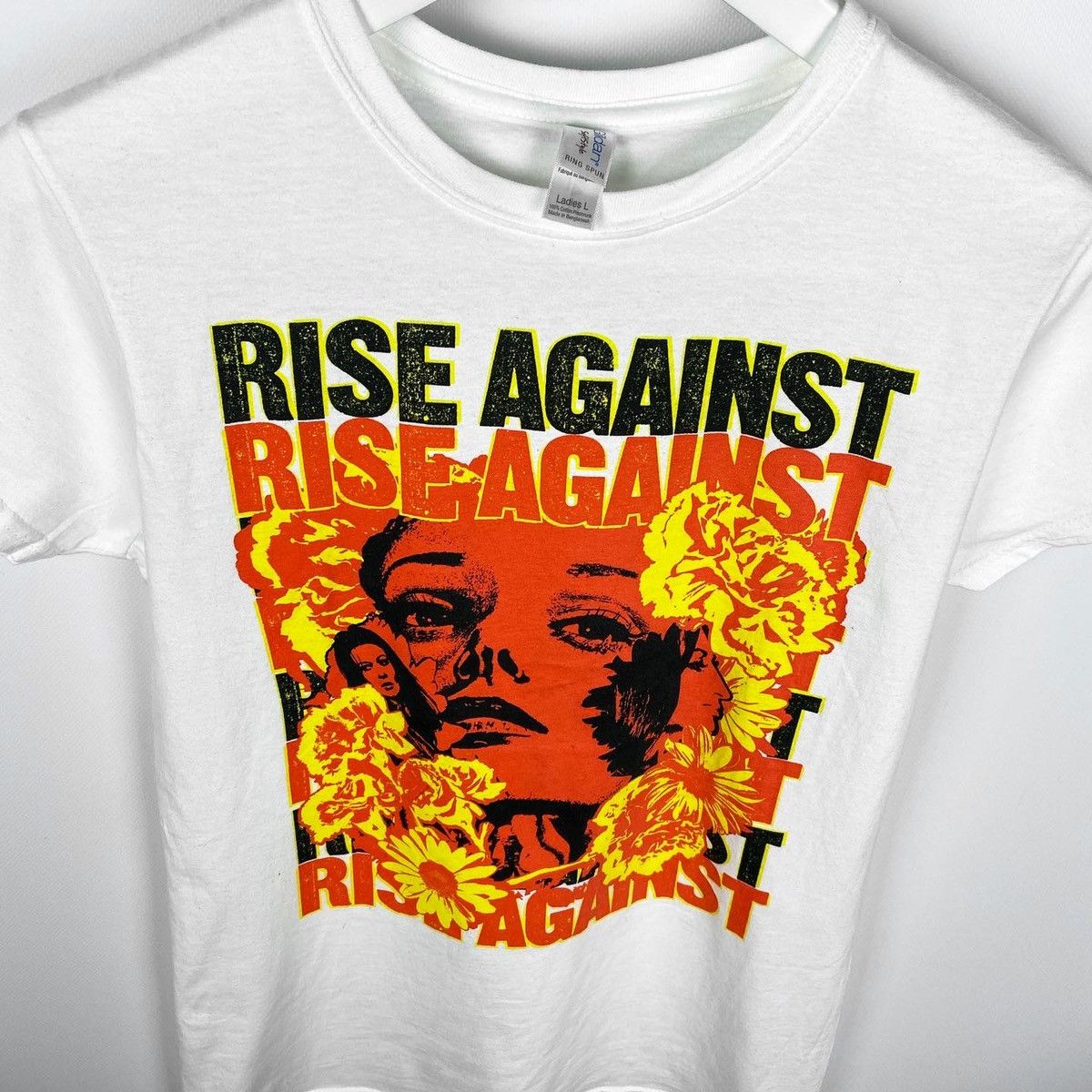 Band Tees Vintage Rise Against Woman size L punk rock band tee Size US L / EU 52-54 / 3 - 3 Thumbnail