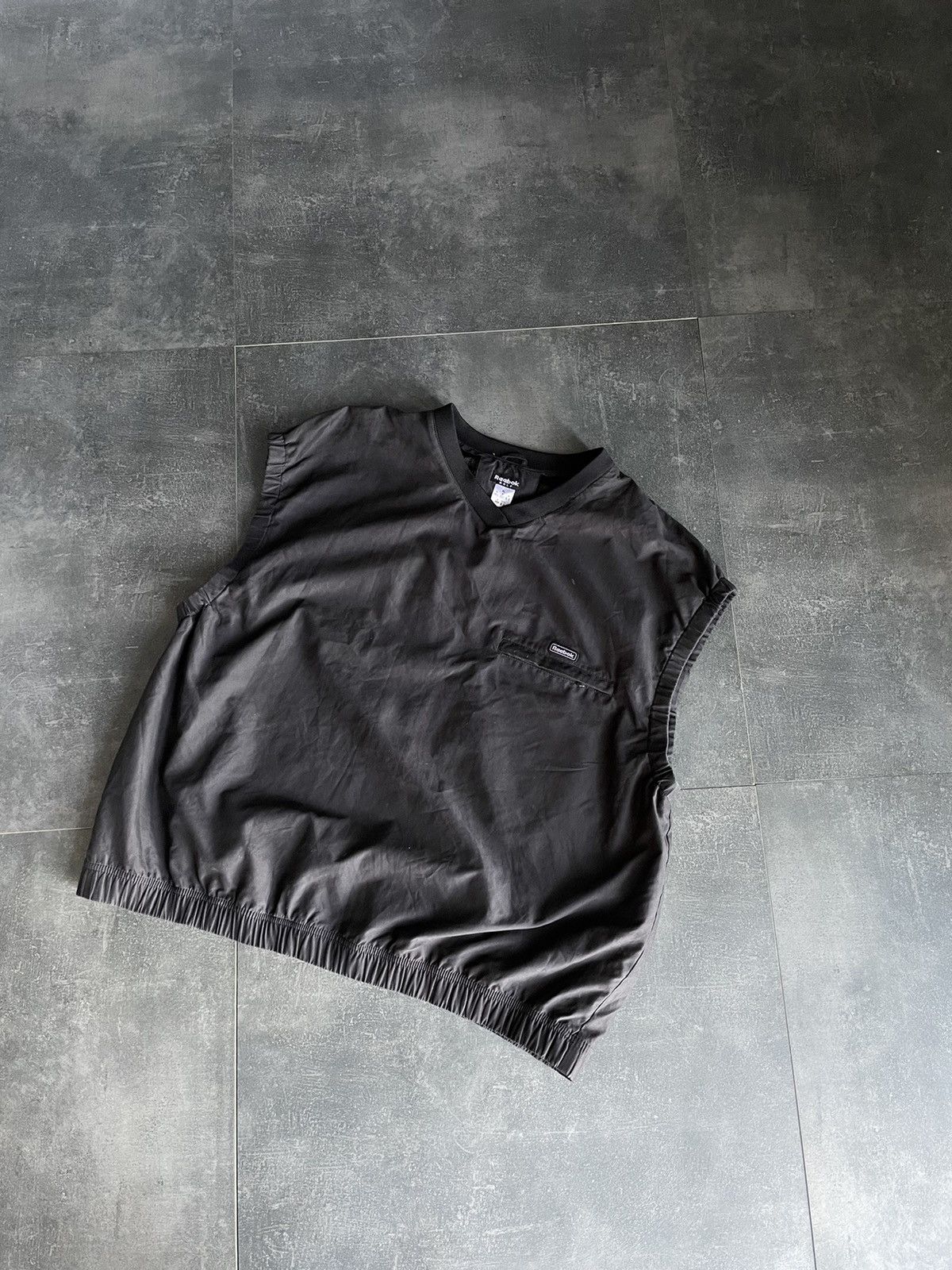 Reebok × Vintage Vintage Reebok Golf Black V-neck Vest Size XL Size US XL / EU 56 / 4 - 1 Thumbnail