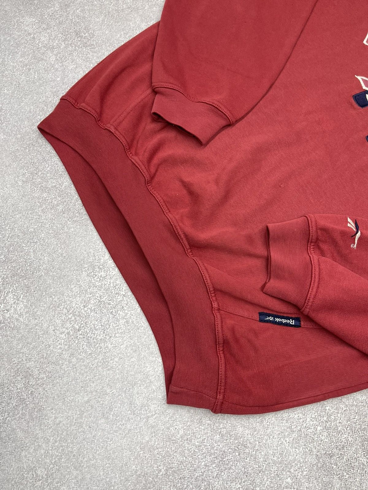 Reebok Vintage Reebok Big Logo Sweatshirt Y2K size M Rare Size US M / EU 48-50 / 2 - 4 Thumbnail
