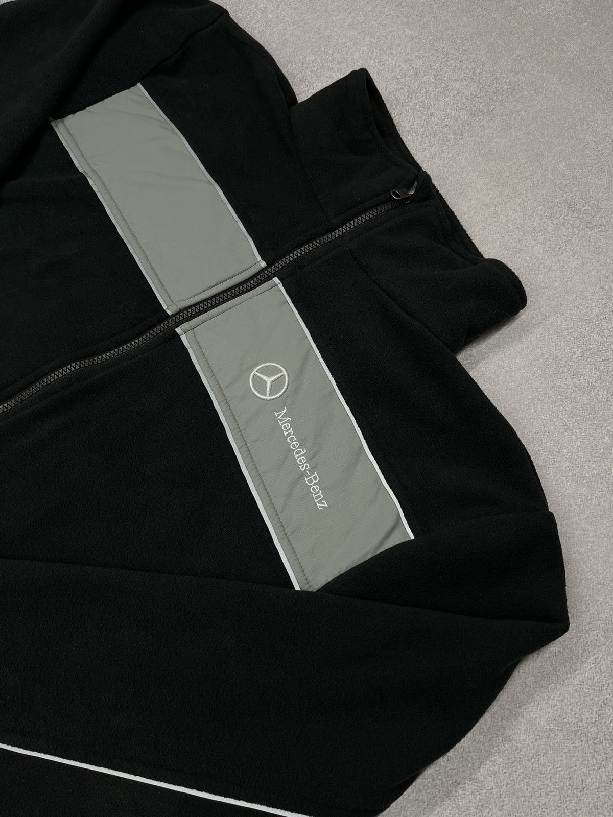 Mercedes-Benz Mercedes Benz Fleece Jacket Motorsport Racing size M Size US M / EU 48-50 / 2 - 2 Thumbnail