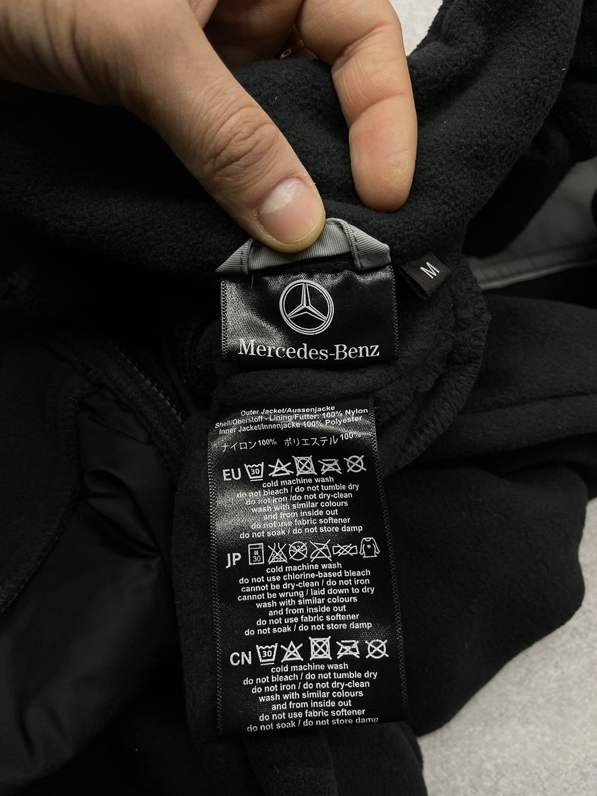 Mercedes-Benz Mercedes Benz Fleece Jacket Motorsport Racing size M Size US M / EU 48-50 / 2 - 6 Thumbnail