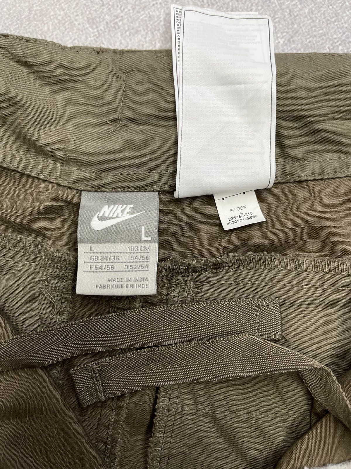 Nike Vintage Nike Cargo Shorts Drill Y2K Nylon TN Size L Size US 34 / EU 50 - 16 Thumbnail