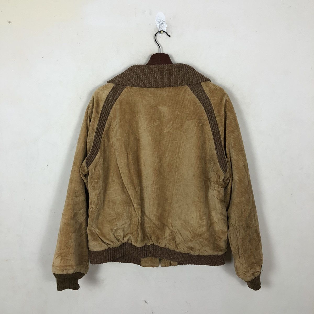 Vintage VINTAGE 70s MILITARY COLLECTION BOMBER JACKET WILLIAM BARRY Size US S / EU 44-46 / 1 - 8 Thumbnail