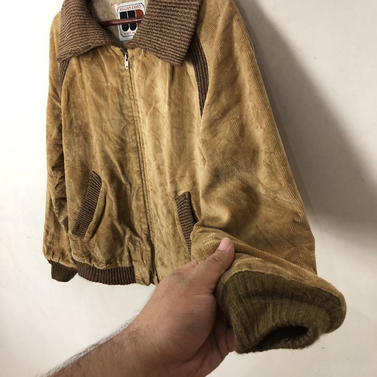 Vintage VINTAGE 70s MILITARY COLLECTION BOMBER JACKET WILLIAM BARRY Size US S / EU 44-46 / 1 - 5 Thumbnail