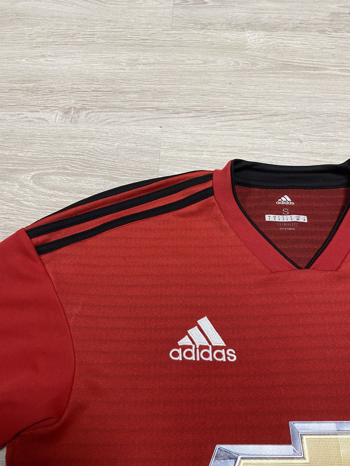 Adidas Adidas Manchester United Jersey 2018 home shirt sz S Size US S / EU 44-46 / 1 - 3 Thumbnail