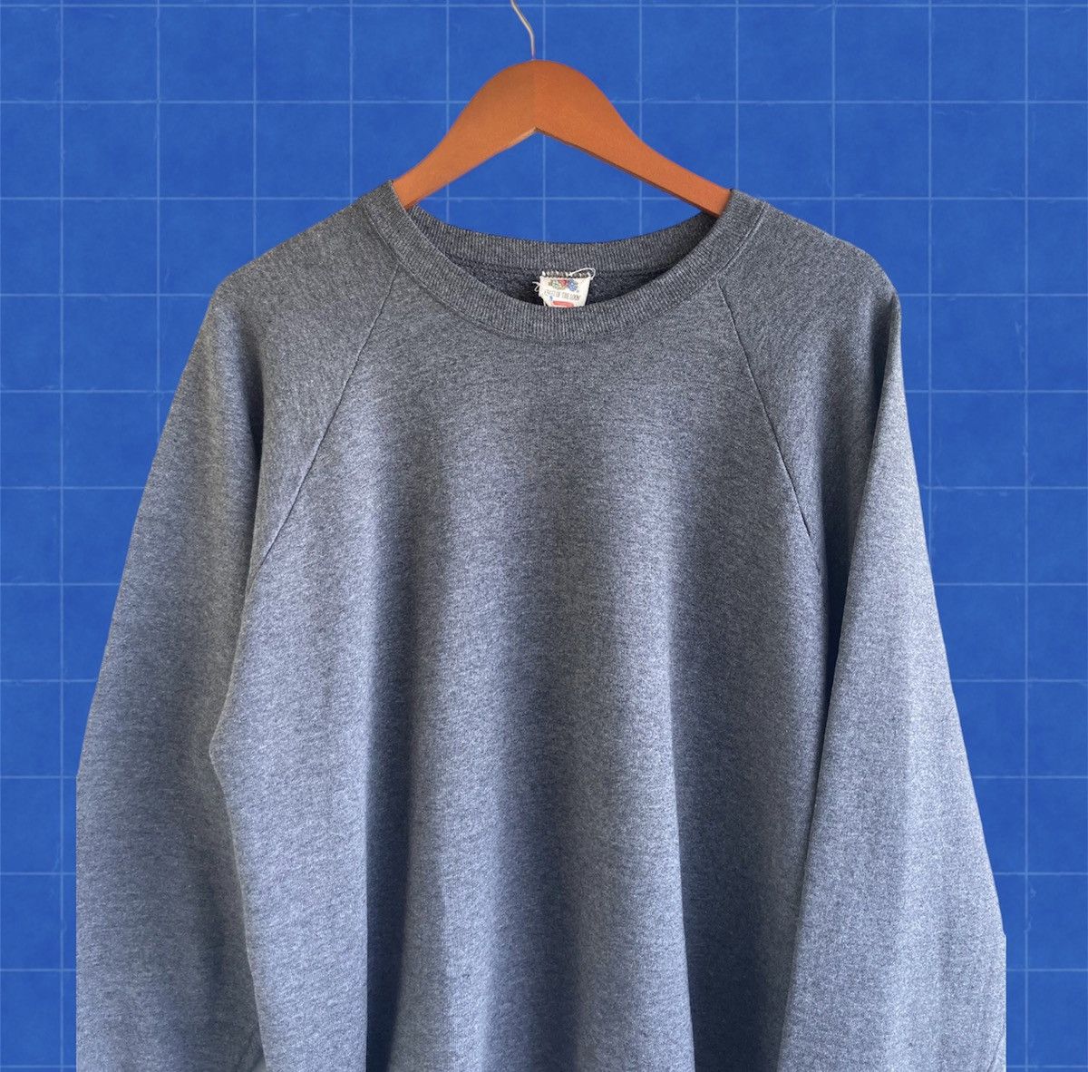 Fruit Of The Loom Vintage 80s blank fruit of the loom raglan crewneck Size US XL / EU 56 / 4 - 2 Thumbnail