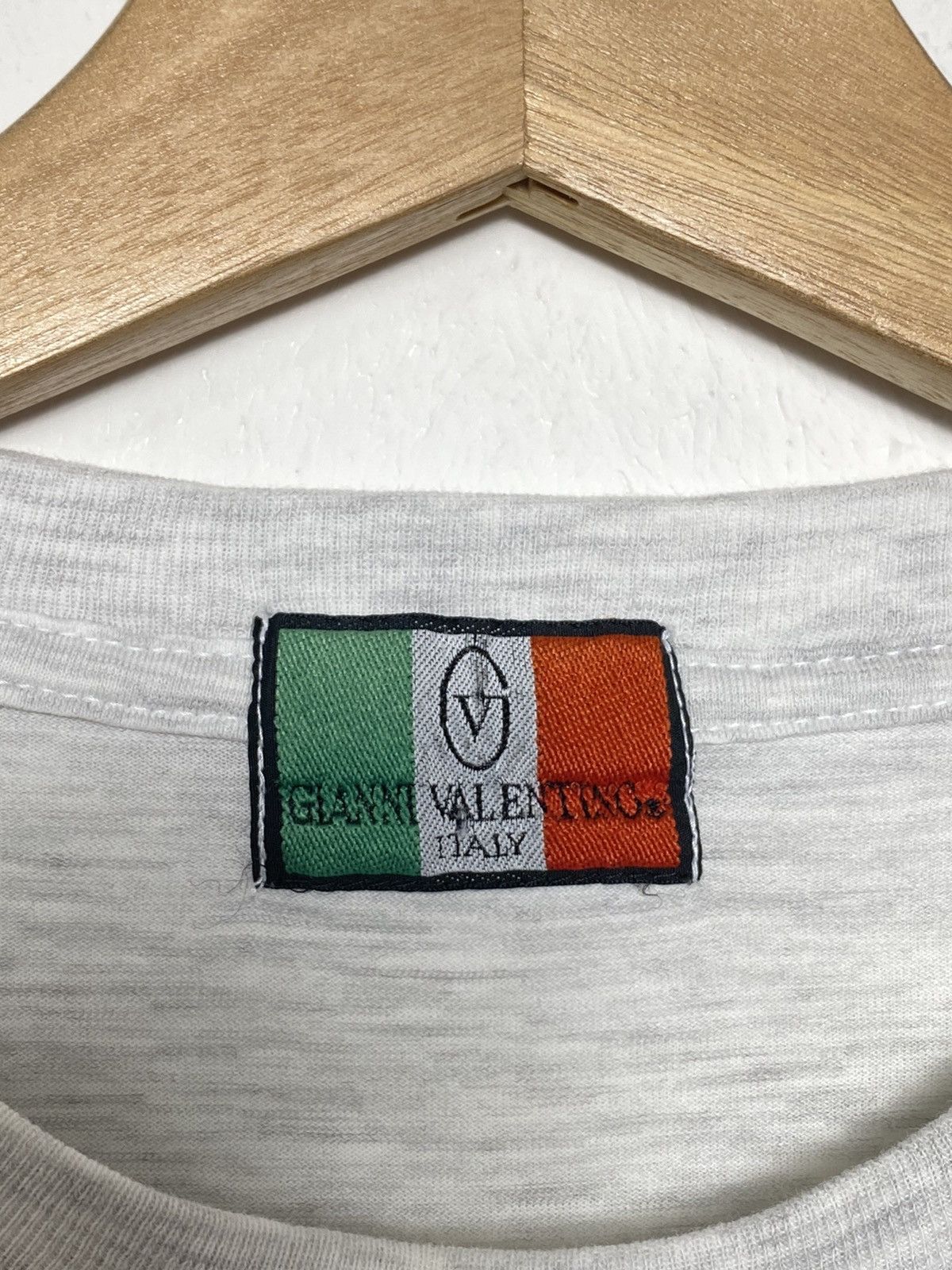 Gianni Valentino × Vintage Gianni Valentino Italy Big Logo Tees Size US L / EU 52-54 / 3 - 3 Thumbnail