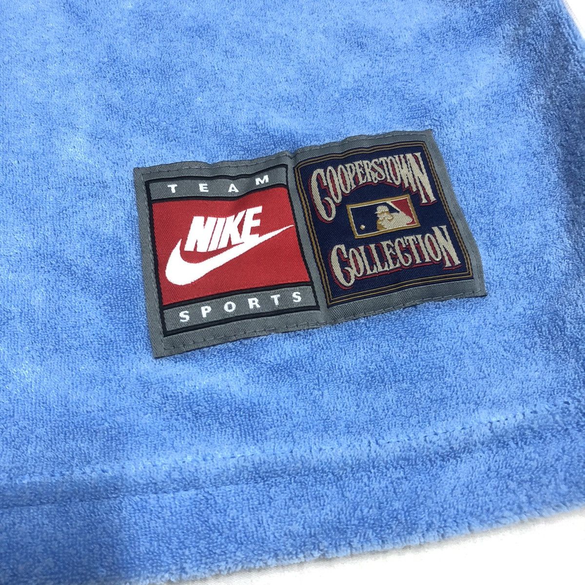 Nike × Vintage Vintage Nike Philadelphia Philies Long Sleeve Size US M / EU 48-50 / 2 - 7 Thumbnail